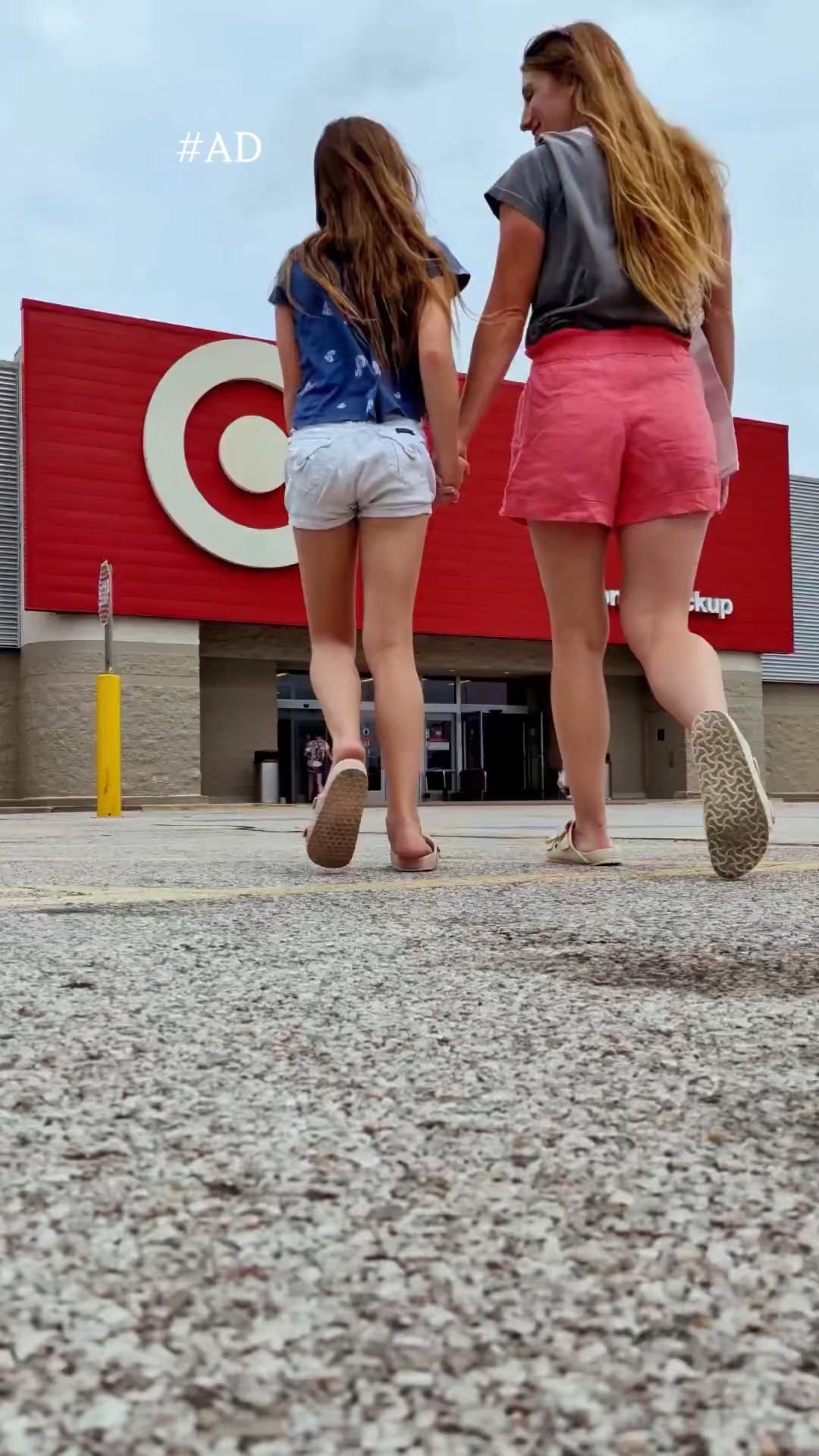 #AD We're shopping EXTRA with @extragum at @targetAlong with our standard school supply essentials, I'm stocking up on EXTRA gum this year for our family! EXTRA has 5 calories per stick. The long lasting flavors leave my breath smelling fresh and I love the many different flavor options! Comment SHOP and I'll send you to shop EXTRA in my LTK to get prepared for the new school year!Xoxo,Ash#Target #TargetPartner #backtoschool #momhack

#LTKmomlife #LTKKids #LTKdayinmylife