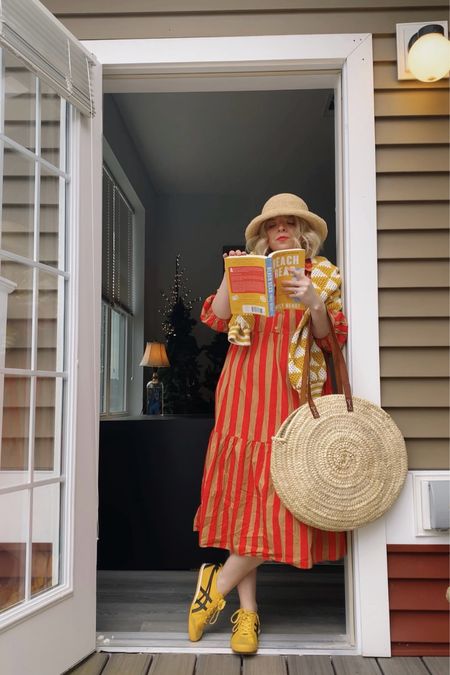 Book Cover Inspired Outfits: Beach Read 🏖️

Midi dress, cardigan, sneakers, dress with sneakers, casual spring outfit, straw hat, spring hat, summer hat, straw bag, striped dress, red dress, spring shoes, spring sneakers, everyday shoes, everyday sneakers

#LTKstyletip #LTKworkwear #LTKshoecrush
