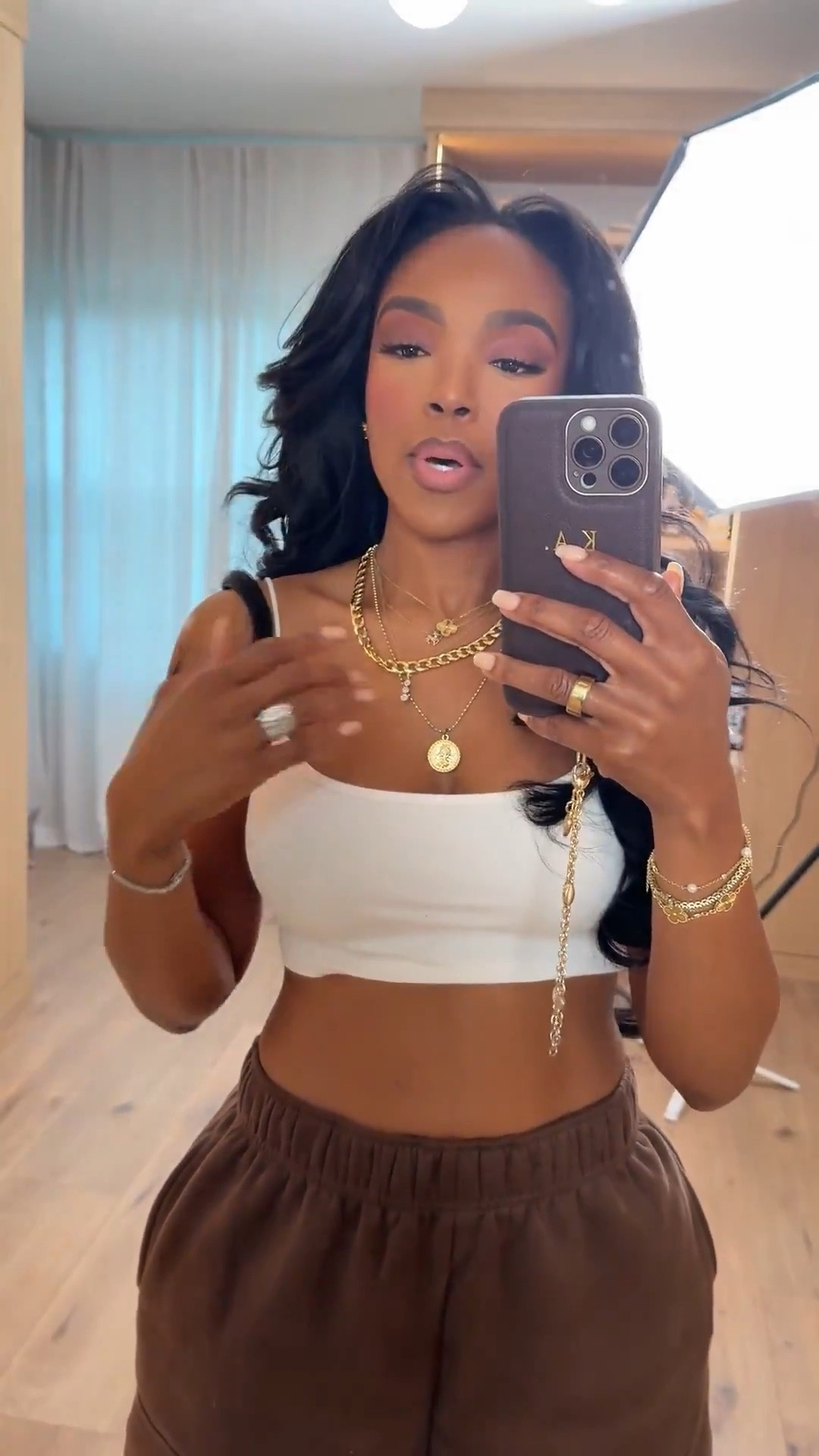 A go-to casual look that feels effortless but still pulled together. The neutral tones, relaxed fit, and clean layers make this one of those outfits you’ll reach for on repeat.

Everything here is easy to mix and match with pieces already in your closet, which means the cost per wear drops fast. Style the pants with a fitted tank, oversized sweater, or denim jacket to get even more mileage out of them.

Perfect for running errands, casual brunch, travel days, coffee runs, and everyday wear.

📏 Sizing & Fit Details  
Size Small  
Height: 5'4"  
Weight: 138 lbs  
Bust: 34D  
Waist: 27"  
Hips: 40"

Save this post to revisit and shop later.

Neutral outfit, casual everyday look, relaxed pants outfit, cost per wear fashion, easy chic style

Follow me on Instagram and YouTube @kirasfashionfinds 

#LTKPetite #LTKdayinmylife #LTKootd