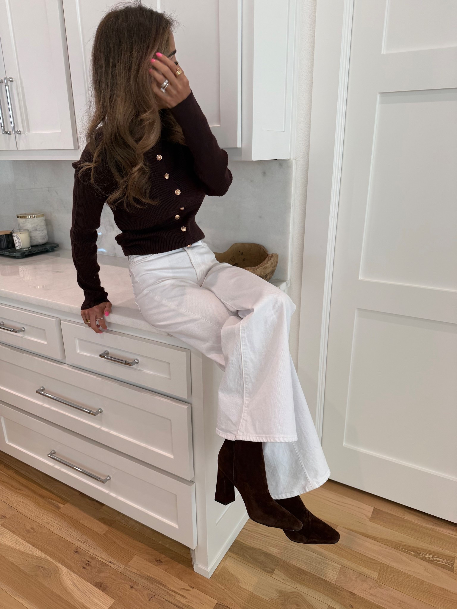 White petite friendly jeans size 23 brown cardigan sweater smallest size, brown suede booties size 7

#LTKPetite #LTKSeasonal #LTKOver40