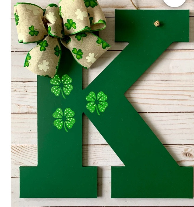 St Patrick’s Day - $25, door hanger; so cute!


#under25 #budgetfriendly #stpats #stpatsdecor #shamrockwreath #shamrockdoorhanger 

#LTKSeasonal #LTKFindsUnder50 #LTKHome