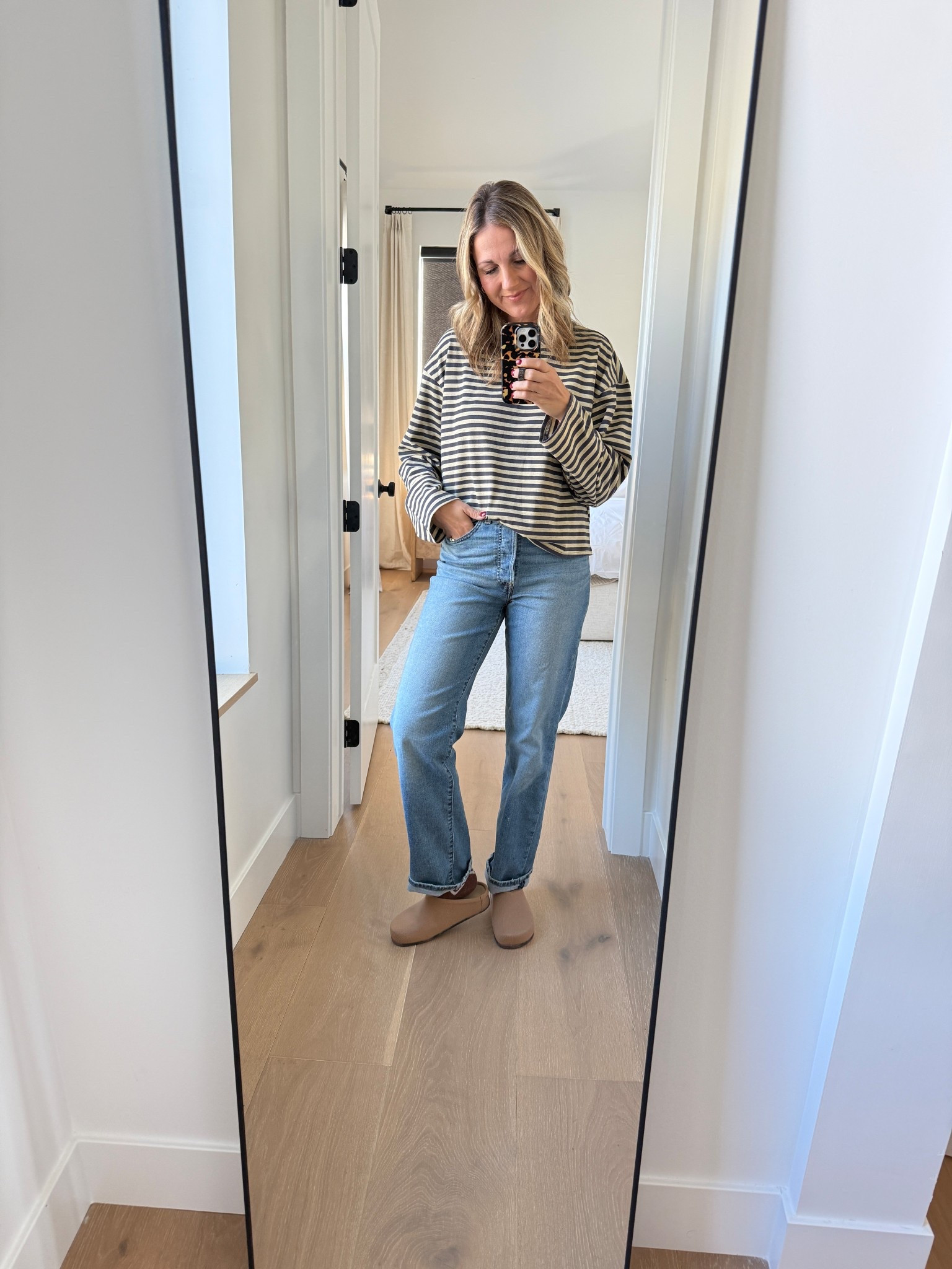 The Levi’s I could live in 🤍

#LTKFindsUnder50 #LTKOver40