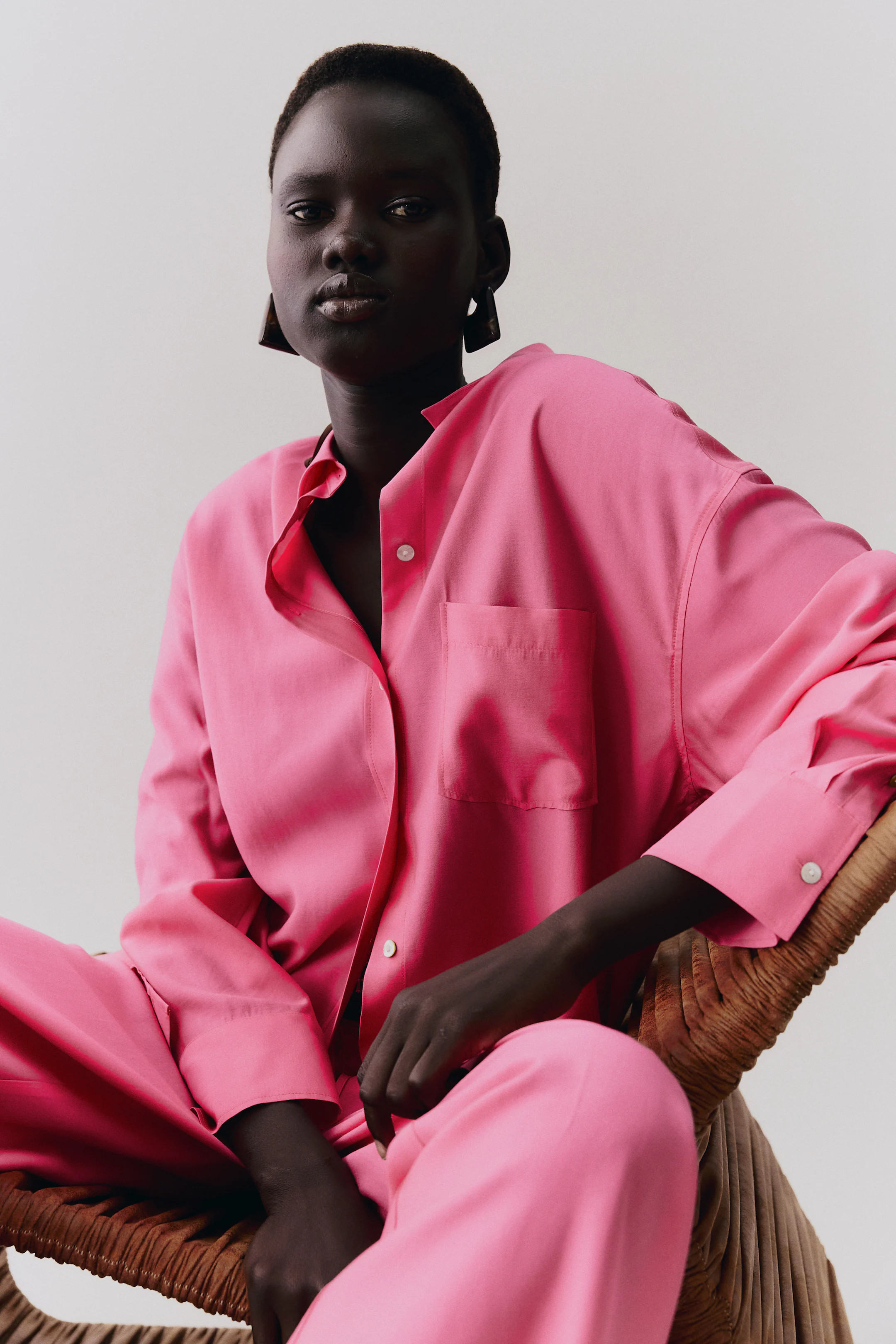 Oversized shirt | H&M (UK, MY, IN, SG, PH, TW, HK)