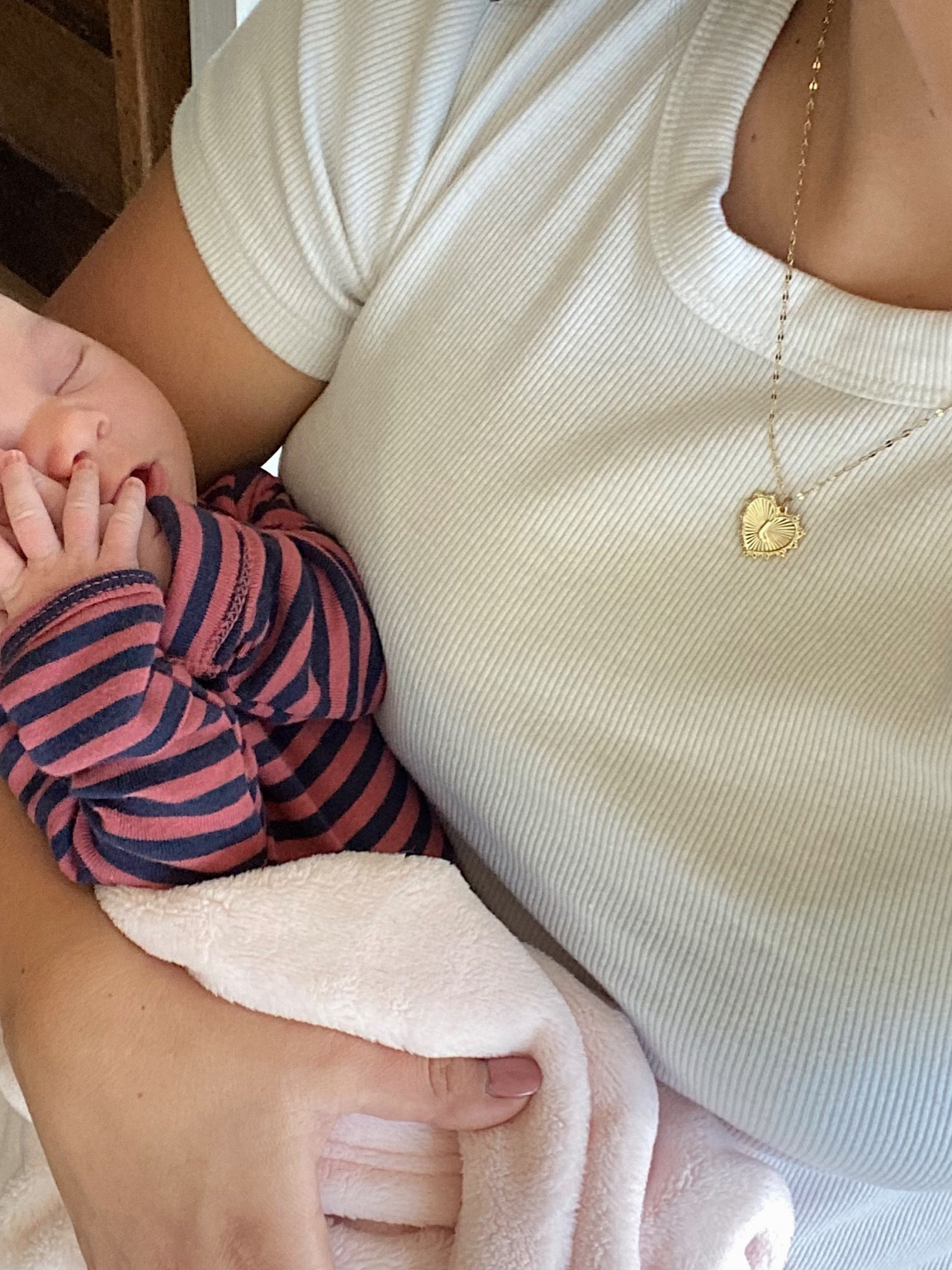 My favorite (affordable) keepsake necklace 👼🏼✨ This is a a discontinued style from Target but I linked some similar ones!