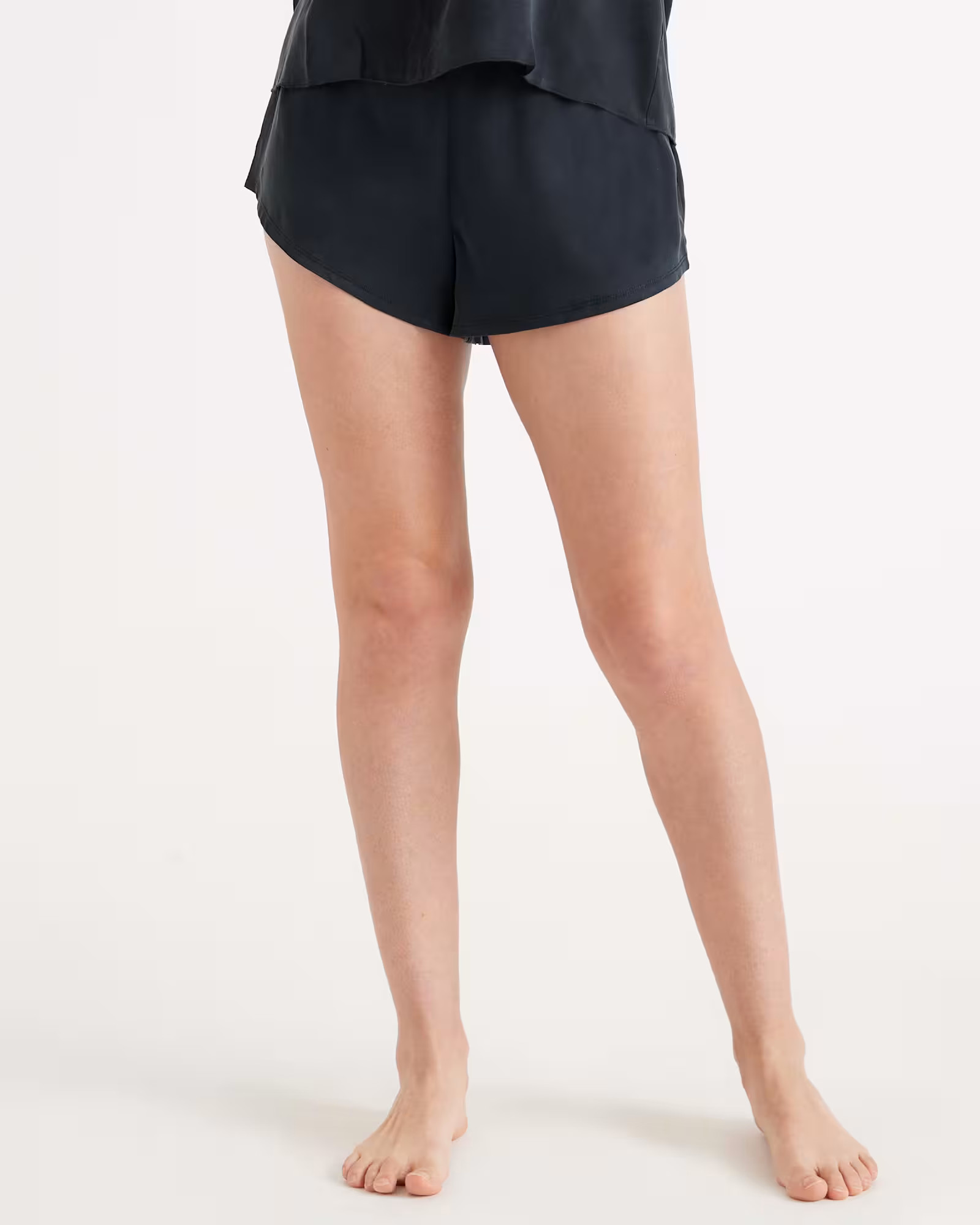 Black Women's 100% Washable Silk Pajama Shorts | Quince