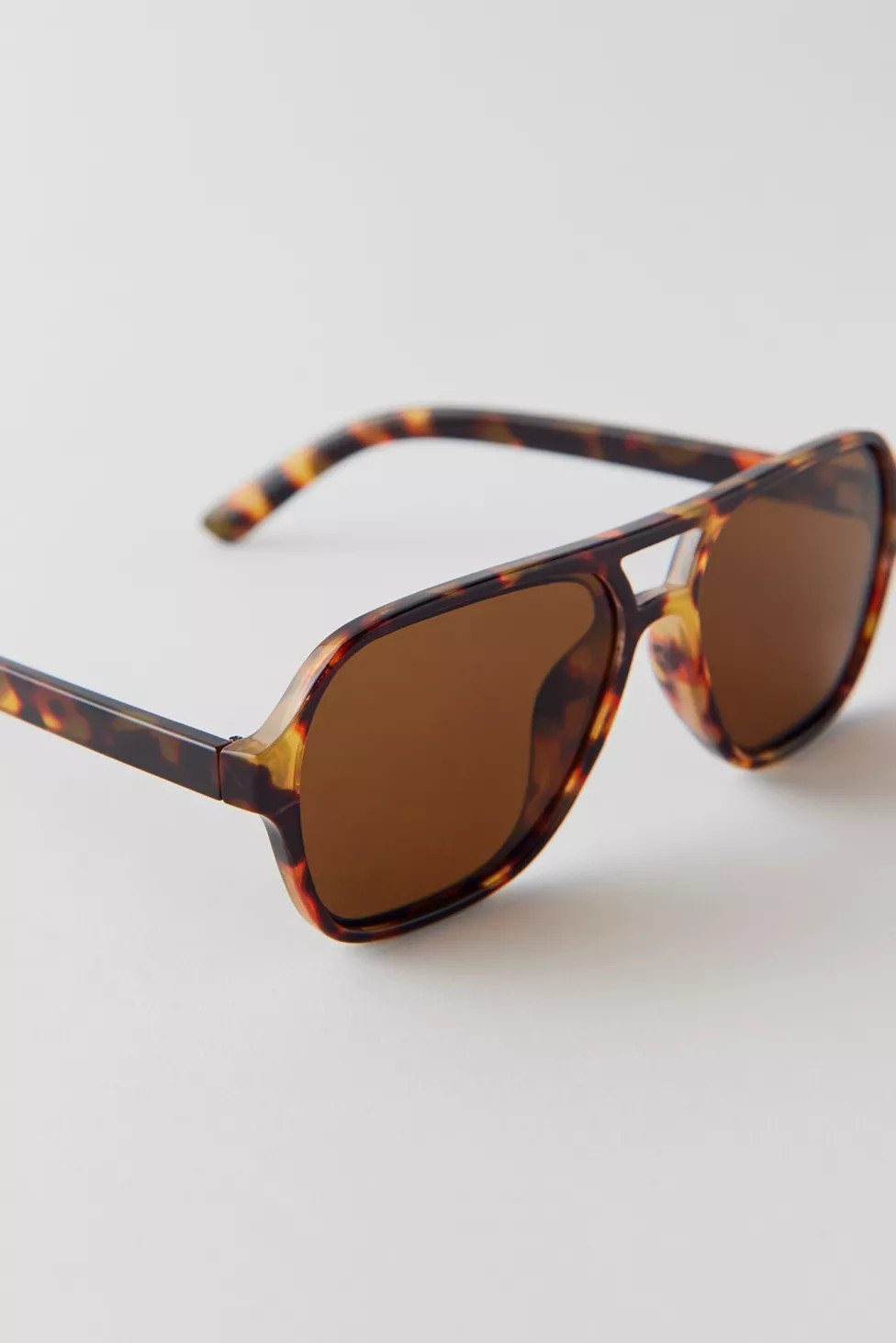 UO Essential Aviator Sunglasses | Urban Outfitters (US and RoW)