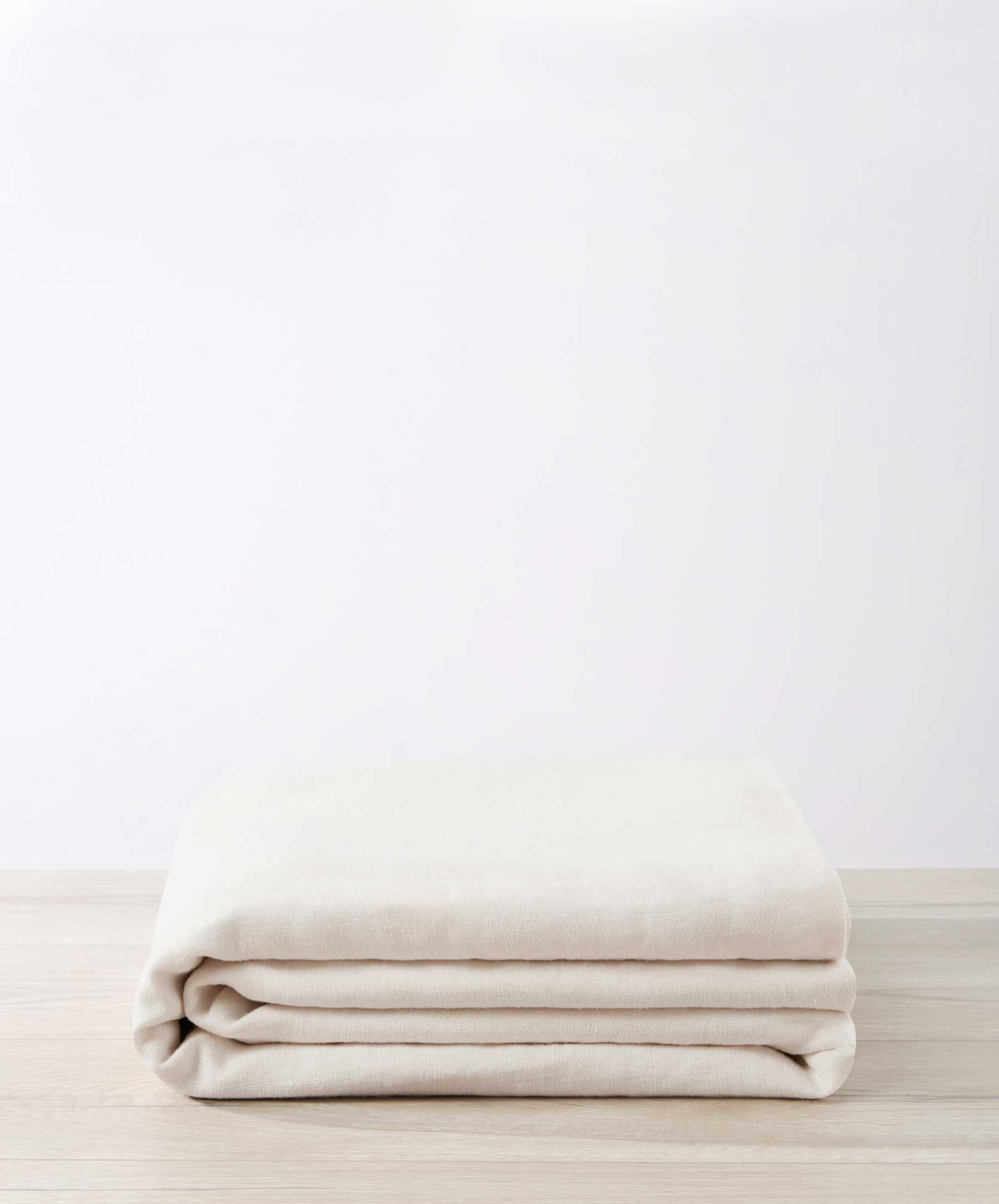 Heavyweight Linen Bedcover - Ivory | CULTIVER AU