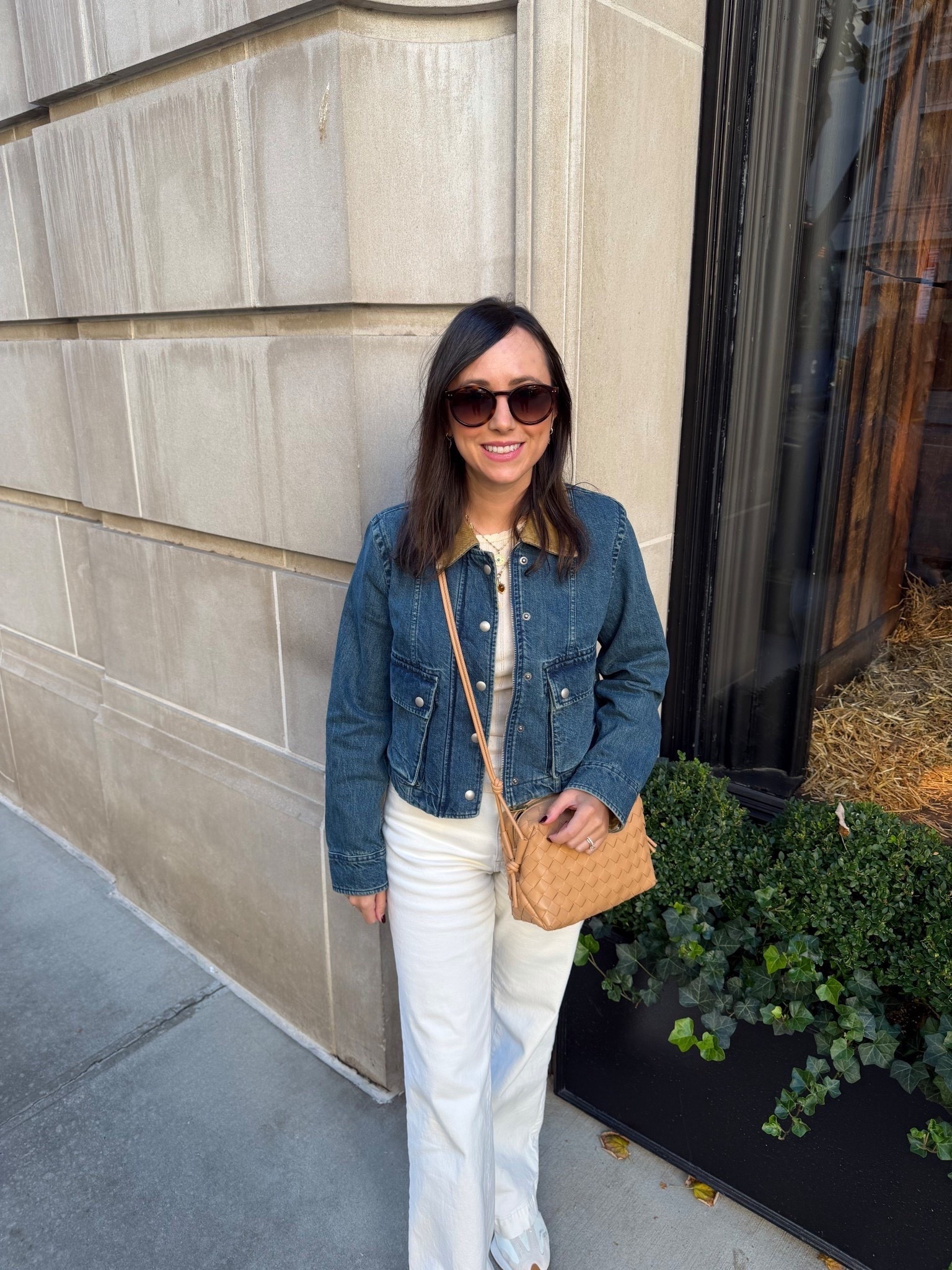 The cutest trapeze denim jacket! Obsessed with the corduroy collar for fall!



#LTKStyleTip #LTKSeasonal #LTKFindsUnder100