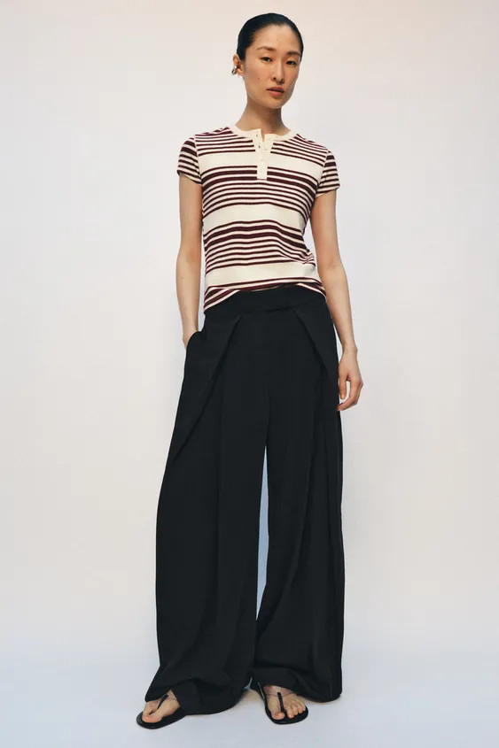 SLIM FIT - ROUND NECK - REGULAR LENGTH - SHORT SLEEVET-shirt made from cotton blend yarn. Henley ... | Zara UK