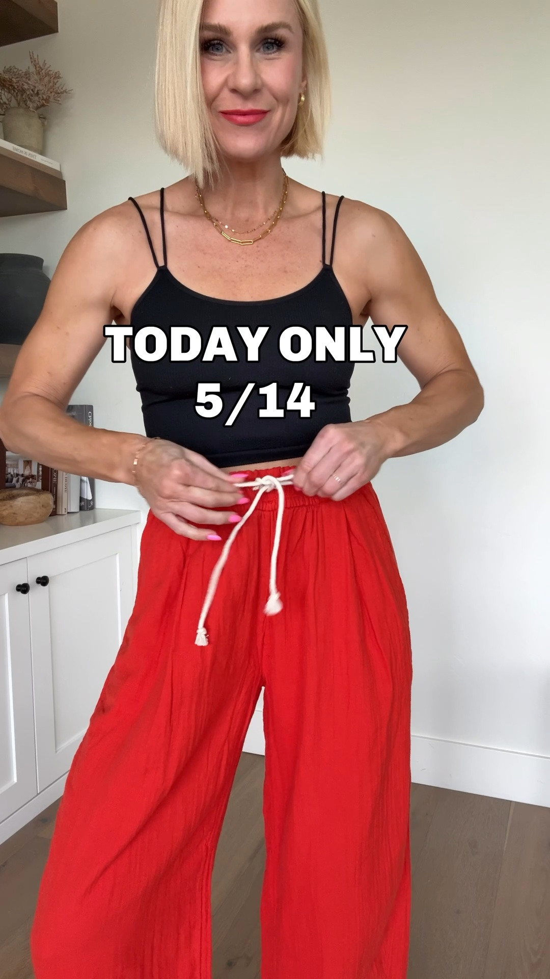 The most comfortable & flattering pants you’ll want for spring & summer. Only $15.99 TODAY, 5/14. 
Fit tts wearing a medium 
**available in other inseam lengths 👌

#LTKmomlife #LTKOver40 #LTKSaleAlert