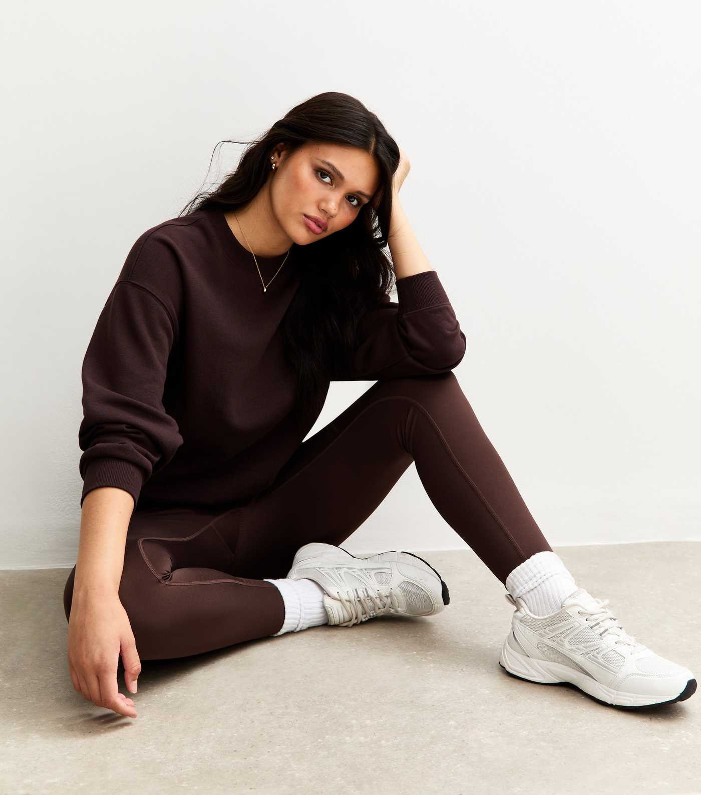 Dark Brown Athleisure Leggings | New Look | New Look (UK)