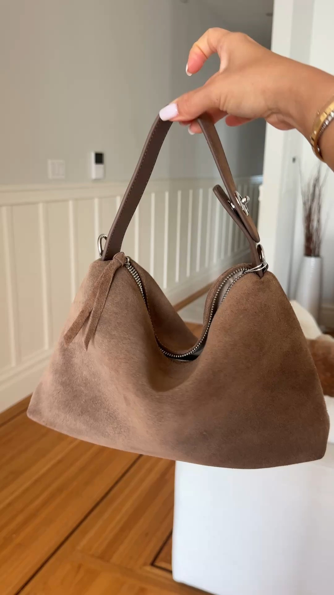Just got this bag in from Amazon and saw it’s on sale for $52! The color is so perfect for fall! I love the slouch to it and comes with a crossbody strap as well

this color is “new camel” but it comes in other colors as well

#LTKSaleAlert
