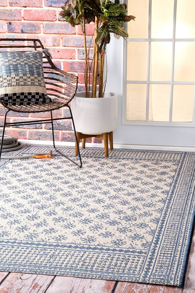 nuLOOM Jardine De Millefleurs Indoor/Outdoor Area Rug, 5' 3" x 7' 6", Blue | Amazon (US)