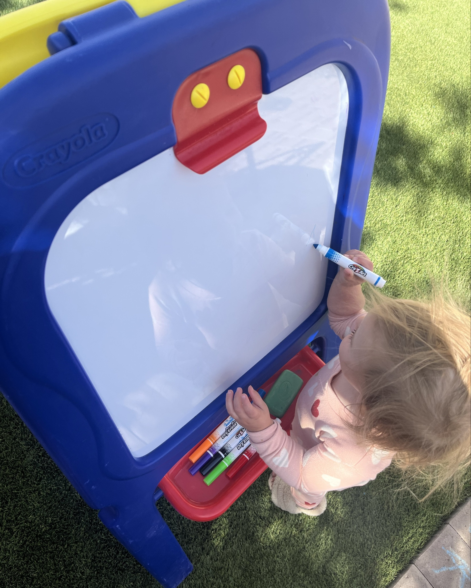 New favorite toy! White board / chalkboard easel 🖍️

#LTKHome #LTKKids #LTKFamily