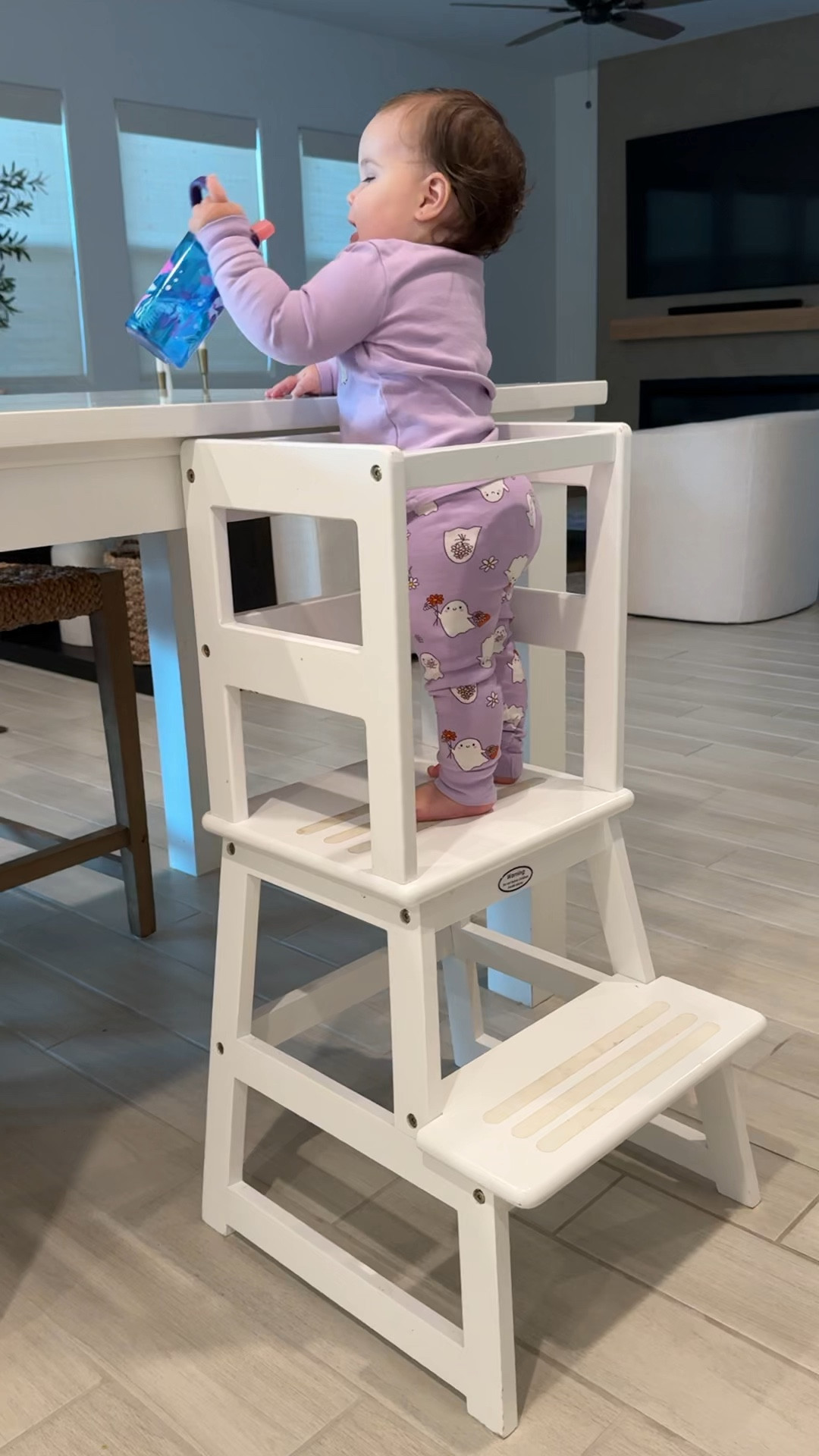 Kids love to be at counter height to see everything you are doing🫶🏼 

#toddlerkitchenstool #stepstool #toddler #kids #wayfair

#LTKGiftGuide #LTKSaleAlert #LTKKids