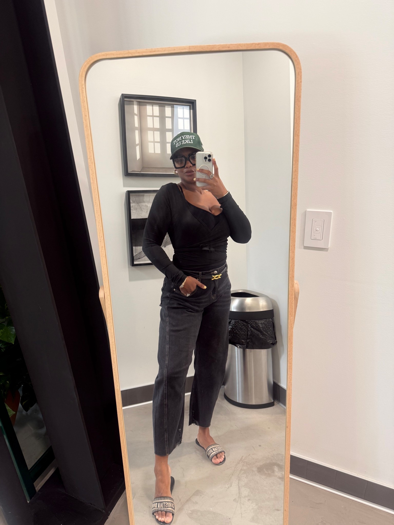 all my tall girlies, listen up!! barrel jeans are my new obsession. where have I been!? so chic and sexy. I got a size Large but could size down to a Medium — 
I’m 5’10” & weigh 190lbs for reference! 

#LTKMidsize #LTKSeasonal #LTKTall