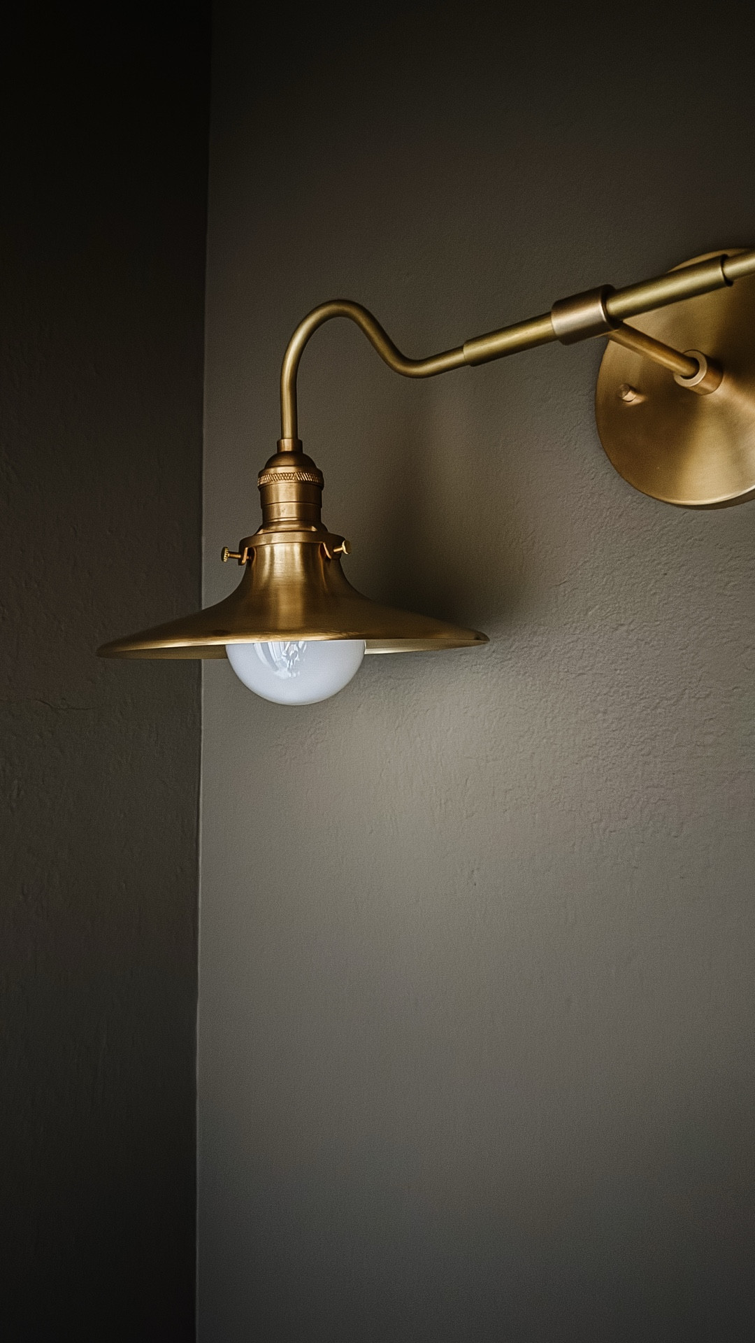 Brass vanity light and flush mount I’m using in our powder room

Note: I used Rub ‘n Buff on the black flush mount from Lights.com to make it look like brass. Linking to my inspo for that light since I can’t link to the actual light.