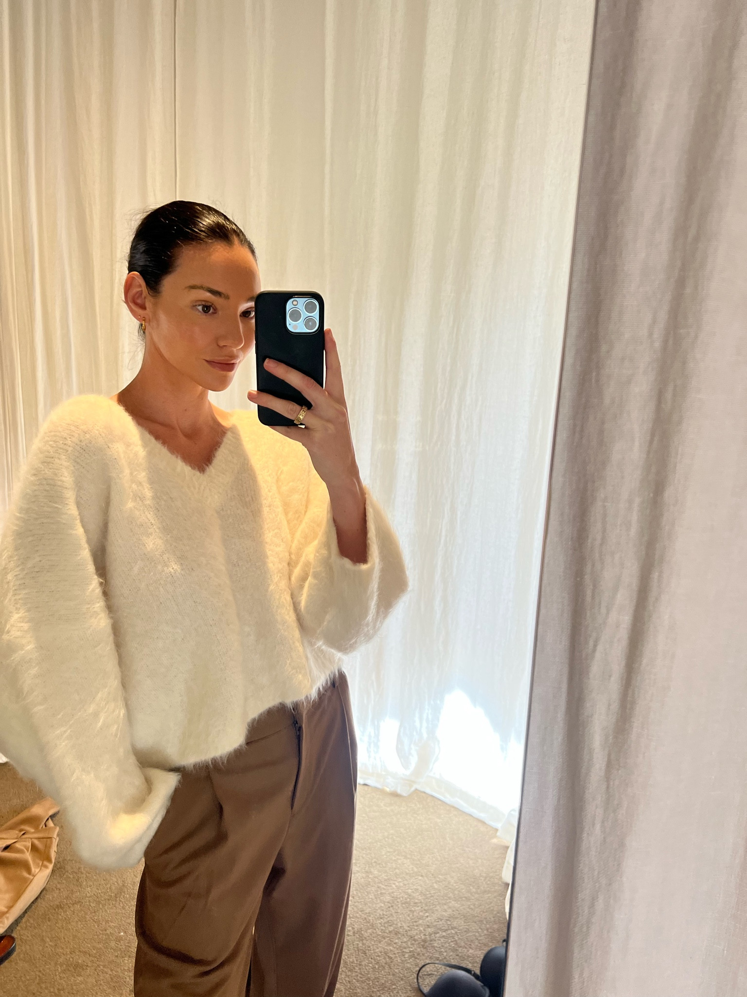 The cosiest jumper 🤎 

#LTKaustralia #LTKSeasonal #LTKFind