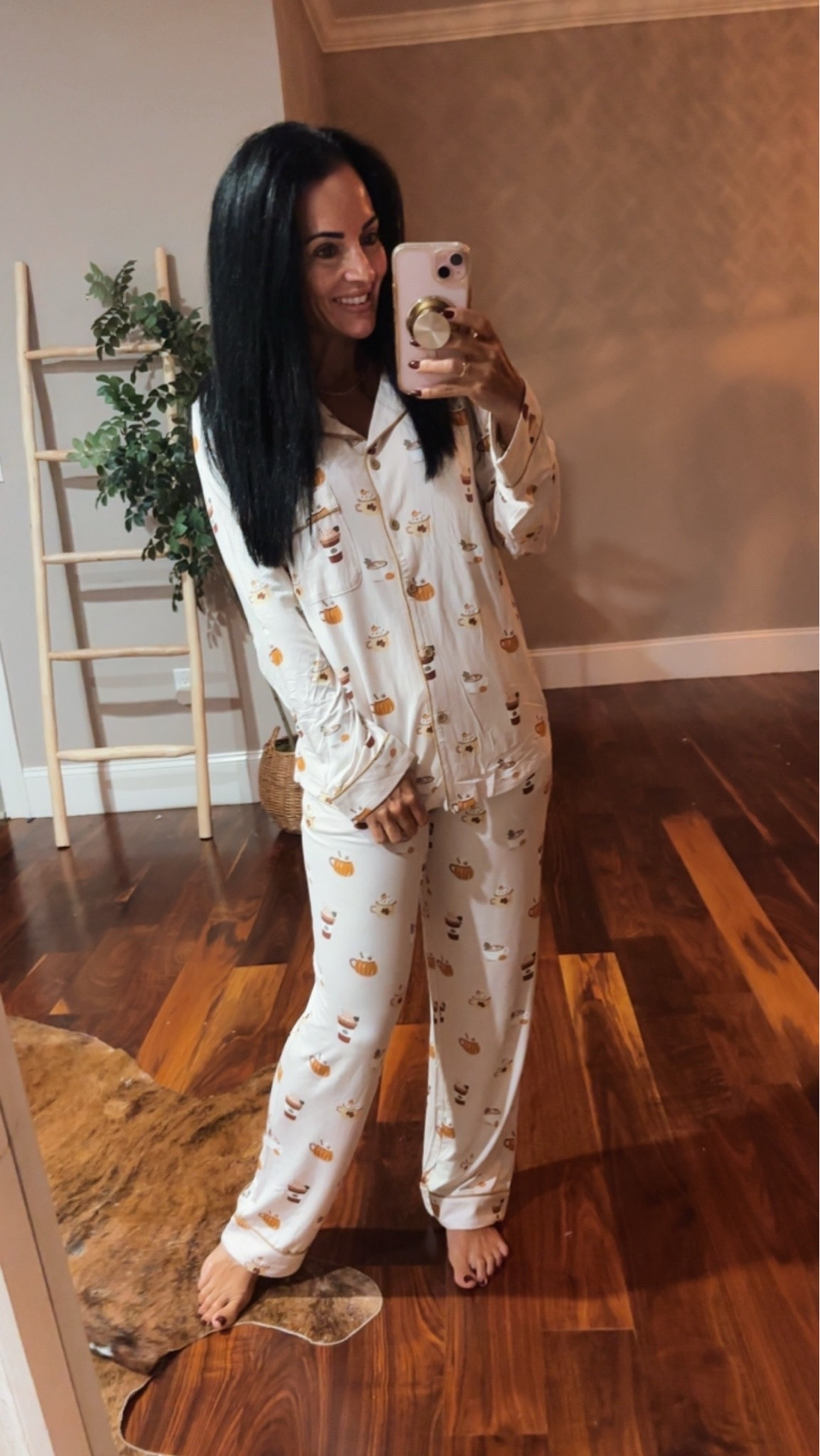 Ultra cozy for restful sleep, this long sleeve pajama set is crafted from a buttery soft, breathable bamboo rayon that keeps you comfortably warm without overheating. The silky fabric creates a luxurious sleep experience 

Halloween pumpkin pjs
