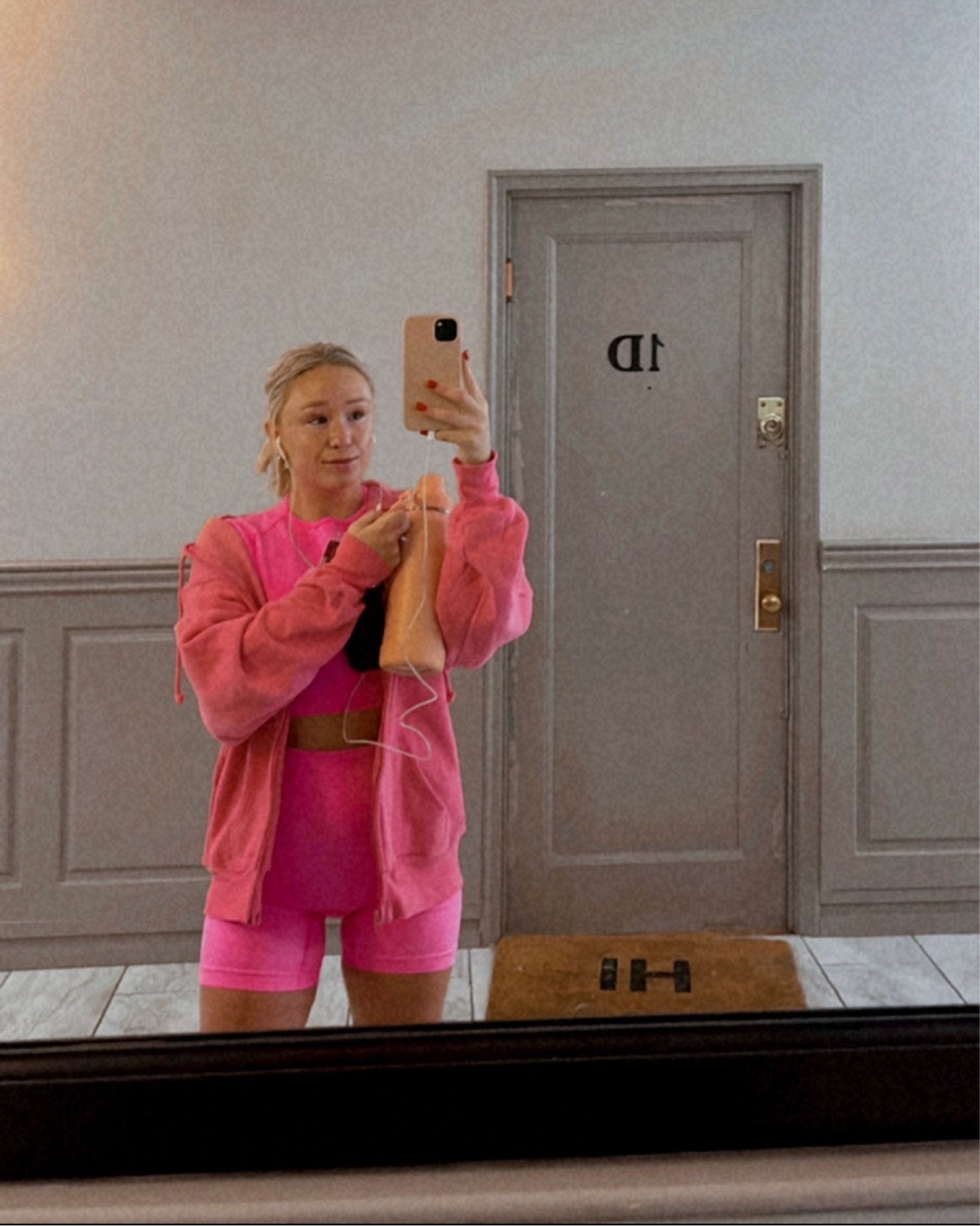 The most flattering workout set from Amazon (comes in so many different colors) !!!

#LTKunder50 #LTKfit #LTKFind