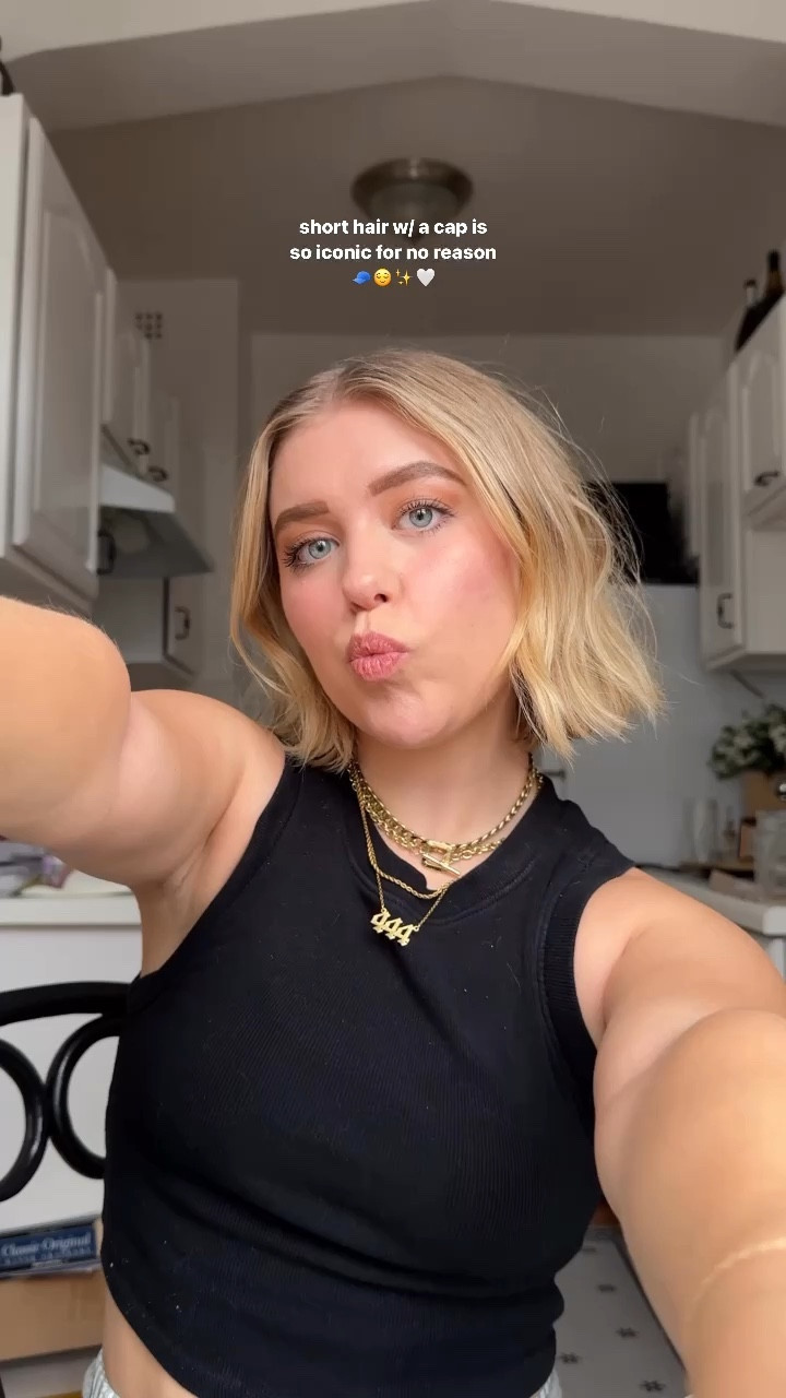 this is your sign to cut your hair💇‍♀️ My Roman Empire 😭

#bobhairstyle #bobhaircut #90sbob #shorthairwithhat #shorthairideas #shorthairgoals

#LTKfindsunder50 #LTKstyletip #LTKVideo