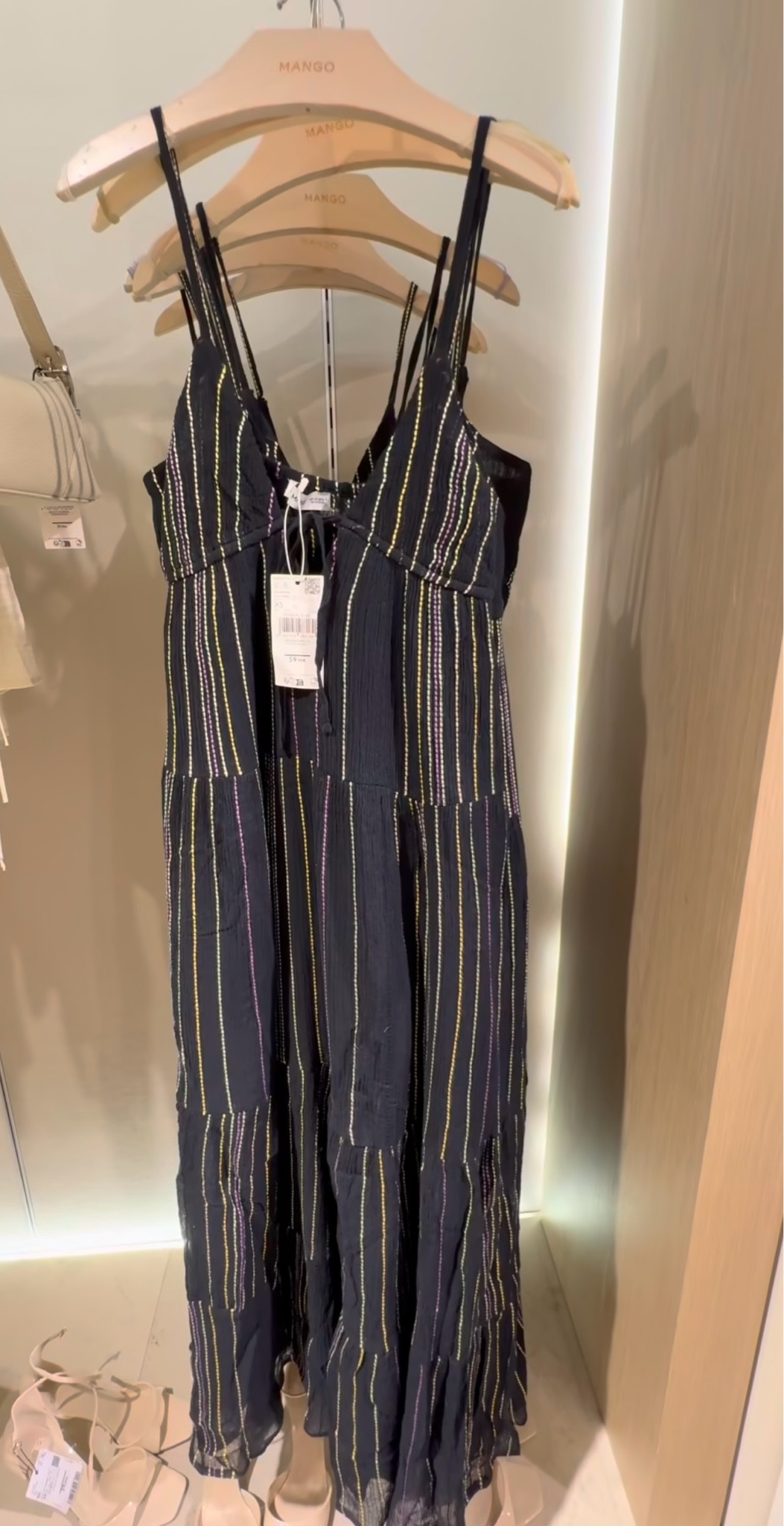 This dress screams summer cruise! Would you wear it? ❤️✨🔜

#LTKSaleAlert #LTKU #LTKFindsUnder100