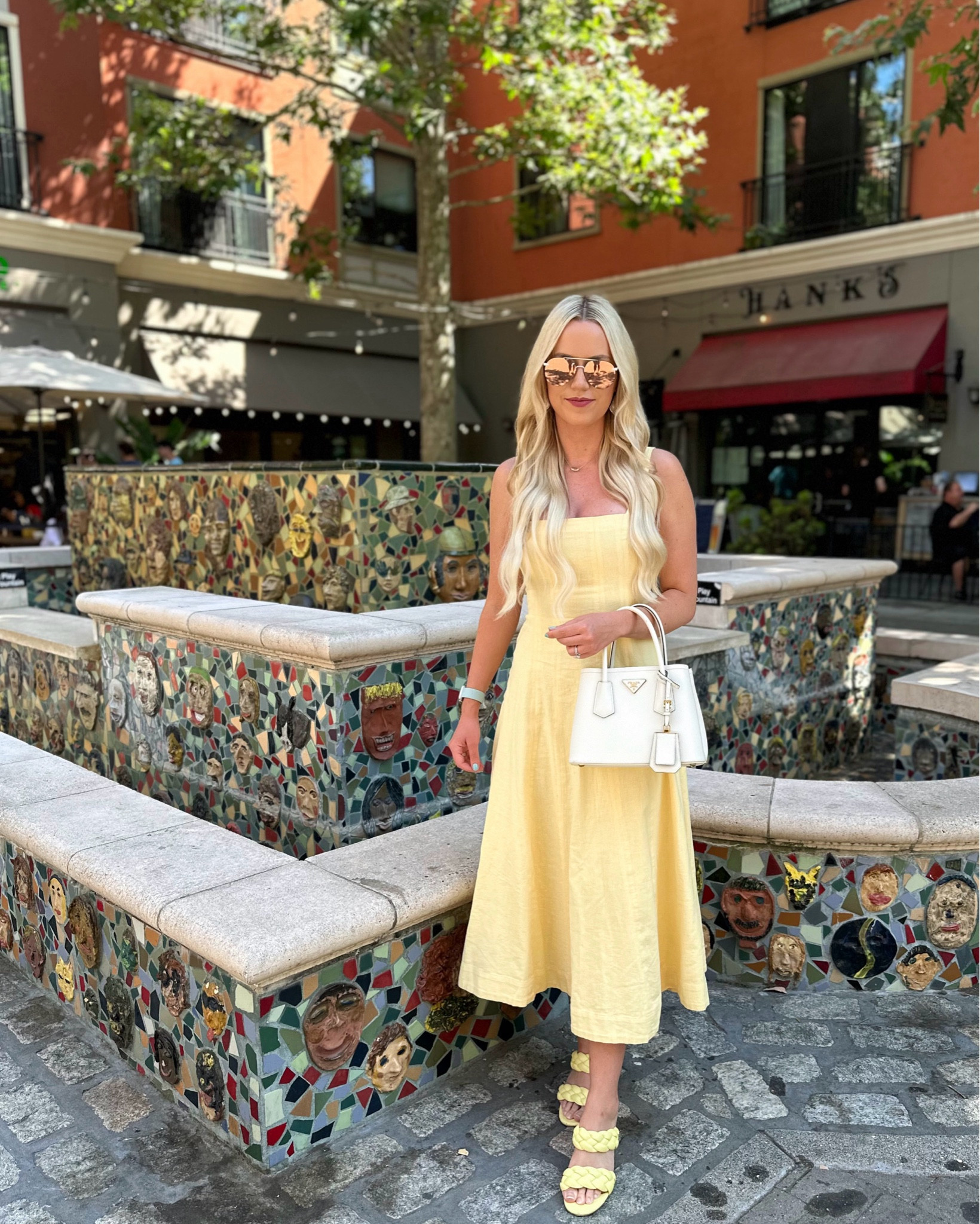 Love this fitted-waist midi dress for summer!

Dress: Small

Midi Dress

#LTKSeasonal #LTKStyleTip #LTKxAF