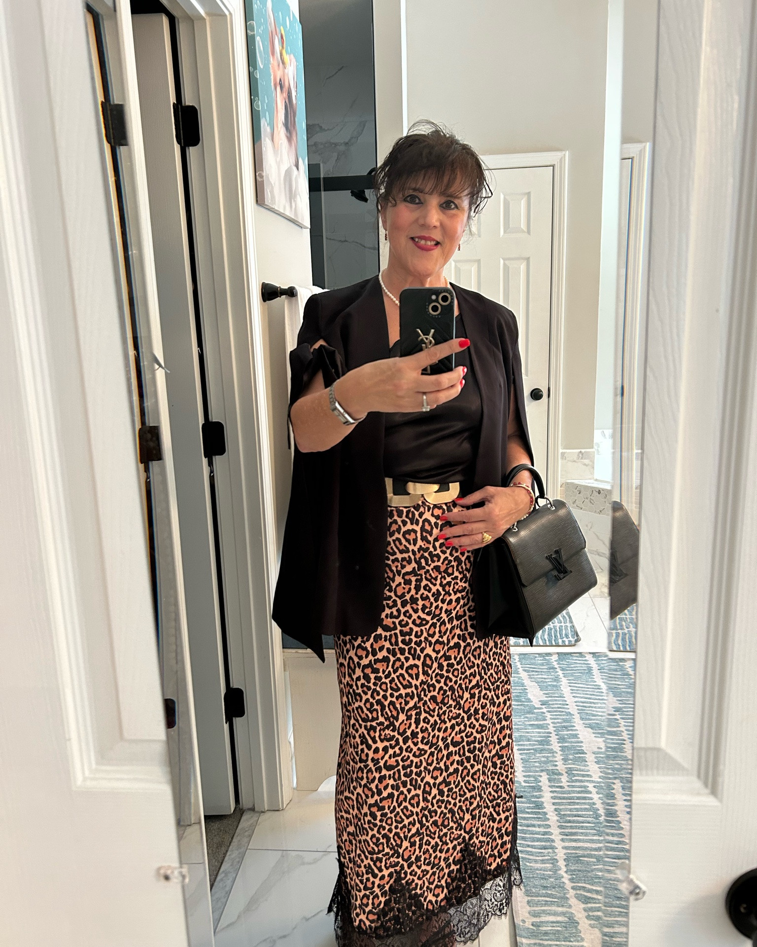 Happy anniversary to us!! 💕 Celebrating with my favorite leopard skirt (that lace hem is just so classy 😍), a pretty pearl necklace, and my go-to black handbag. Some pieces just never go out of style — and neither does feeling confident!
Dressed up, feeling good, loving every minute of this special night. ✨
Which do you love more on a date-night look: the pearls or the leopard? 👇 #styleover50 #agelessfashion #anniversaryoutfit #midlifestyle #dateoutfit

#LTKWedding #LTKgrwm #LTKvlog