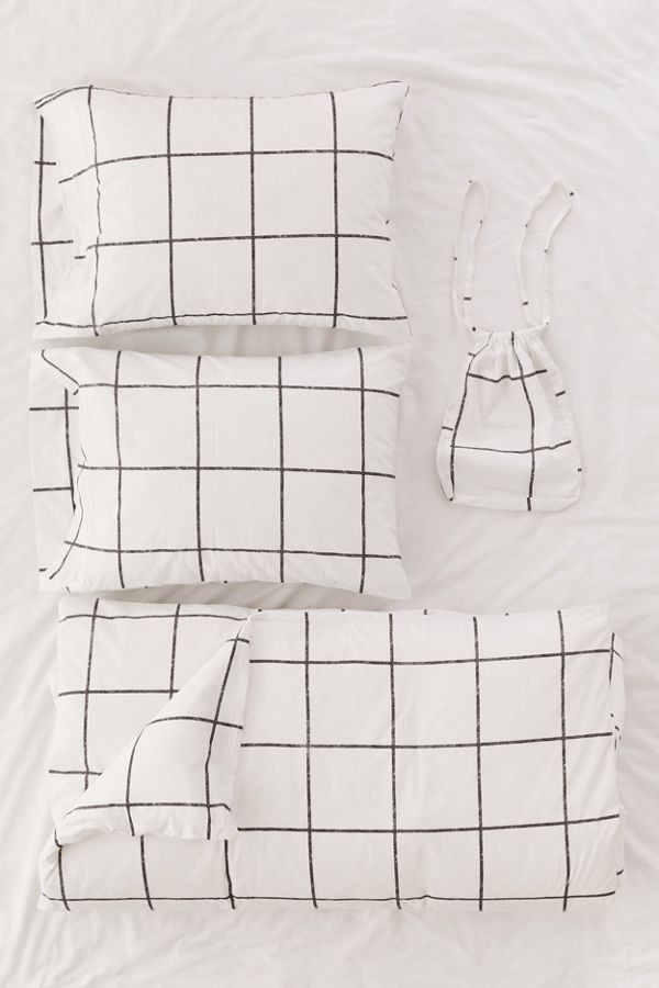 Distressed Check Duvet Set | Urban Outfitters (US and RoW)
