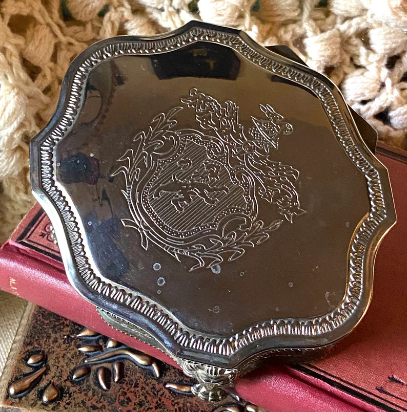 Vintage Dieu et Mon Droit Royal Crest Lion's Claw Feet Silver Plated Lined Jewelry Box Casket Foo... | Etsy (Global)