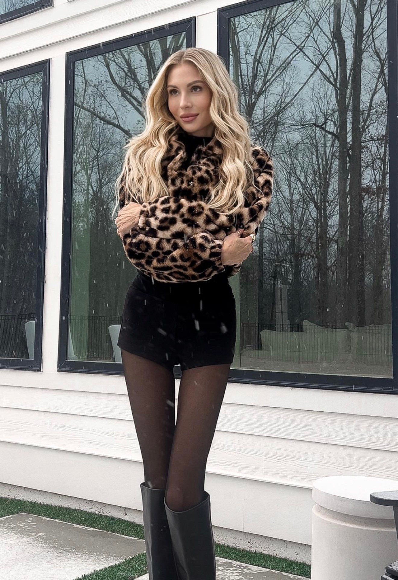 Leopard fur crop jacket, micro shorts, tights with shorts outfit