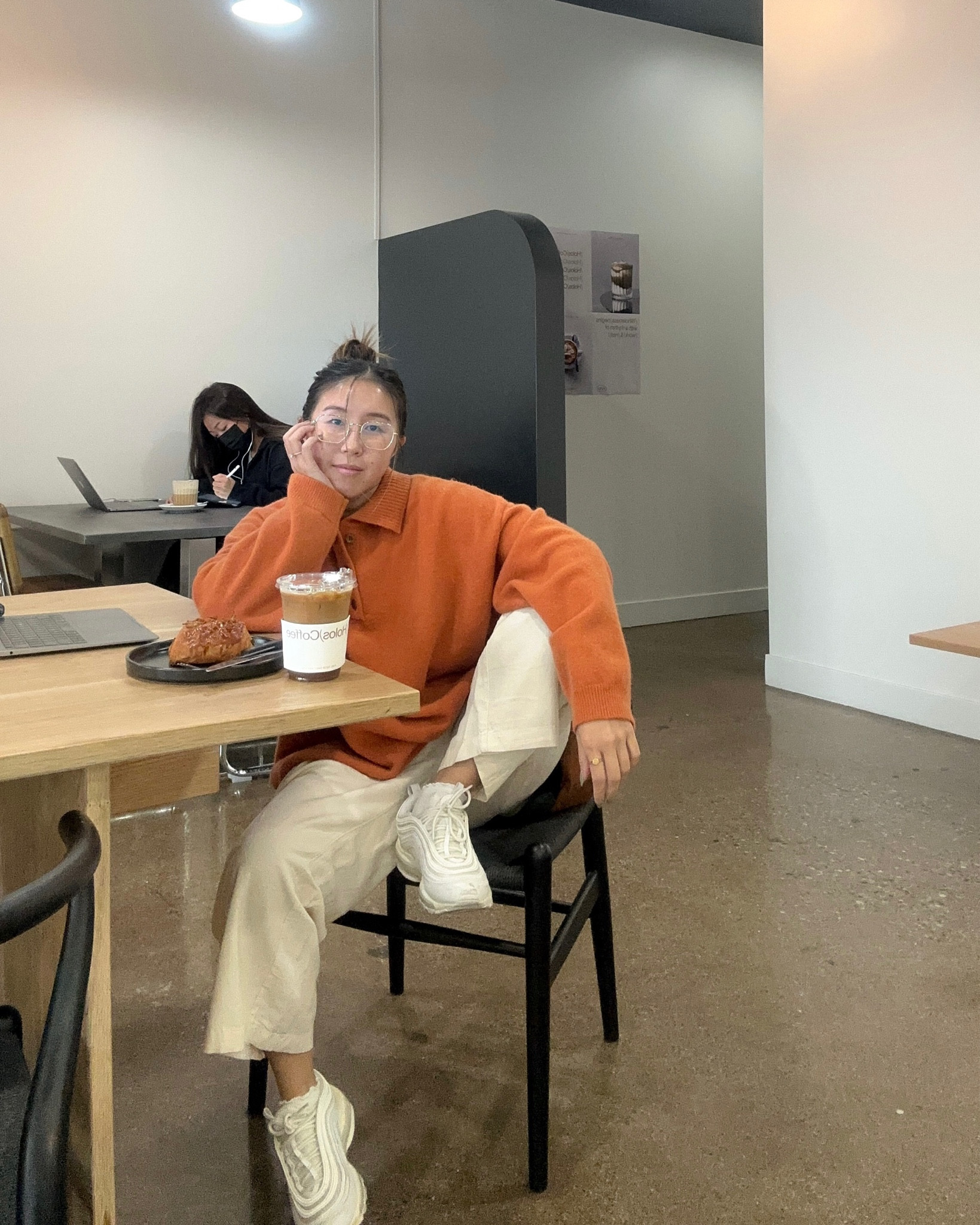 comfy coffee shop fit 🥐

sweaters, fall style, fall fashion, winter fashion, casual style, linen pants, sneakers, oversized

#LTKstyletip #LTKunder100 #LTKSeasonal