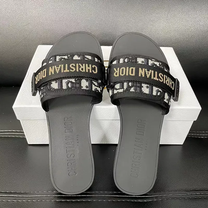 lv house slippers dupes｜TikTok Search