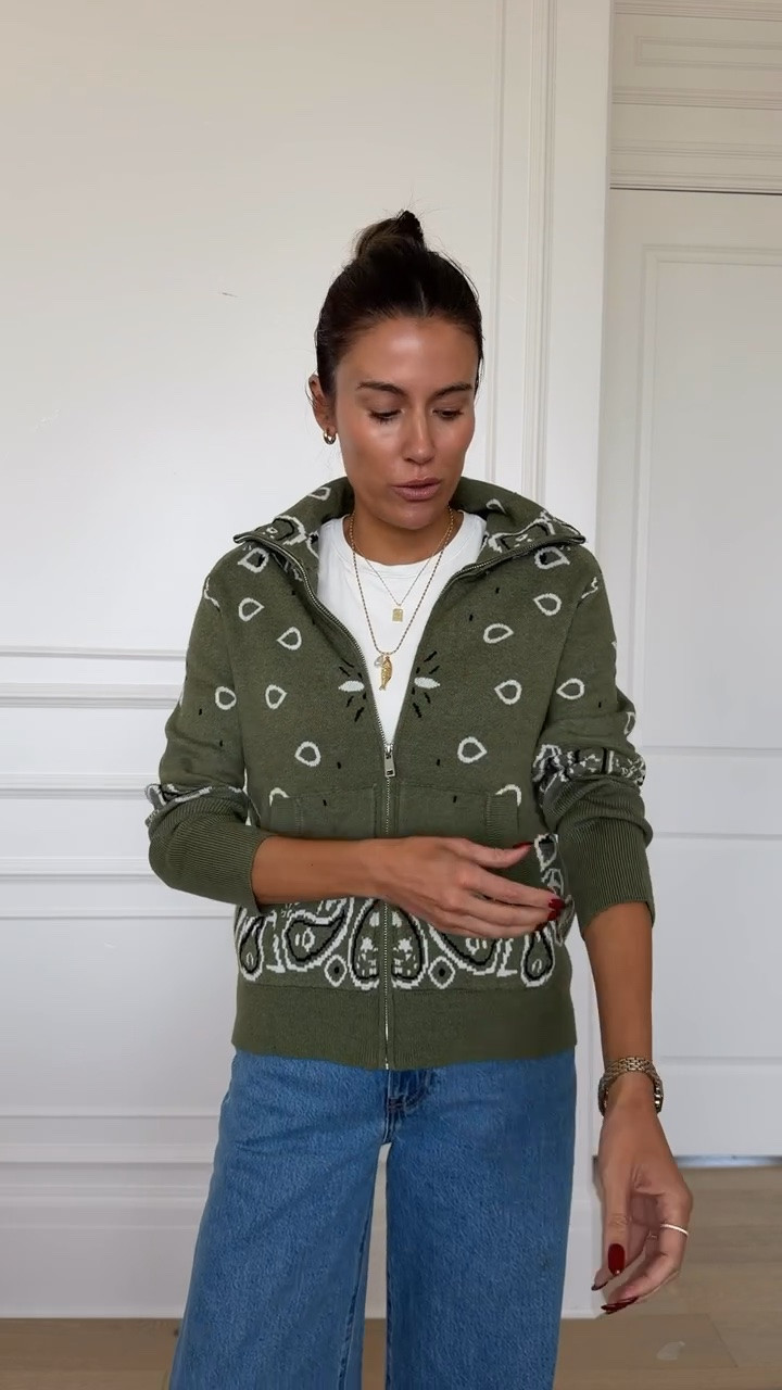 One of my favorite Amazon finds!  This bandana sweater is so good! I’m wearing size small

Fall outfit, casual outfit, school drop off outfit, Amazon fashion

#LTKootd #LTKOver40 #LTKgrwm