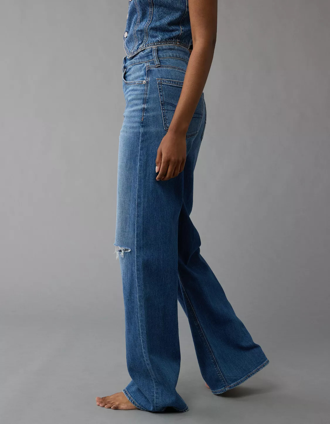 AE Dreamy Drape Stretch Super High-Waisted Baggy Wide-Leg Ripped Jean | American Eagle Outfitters (US & CA)
