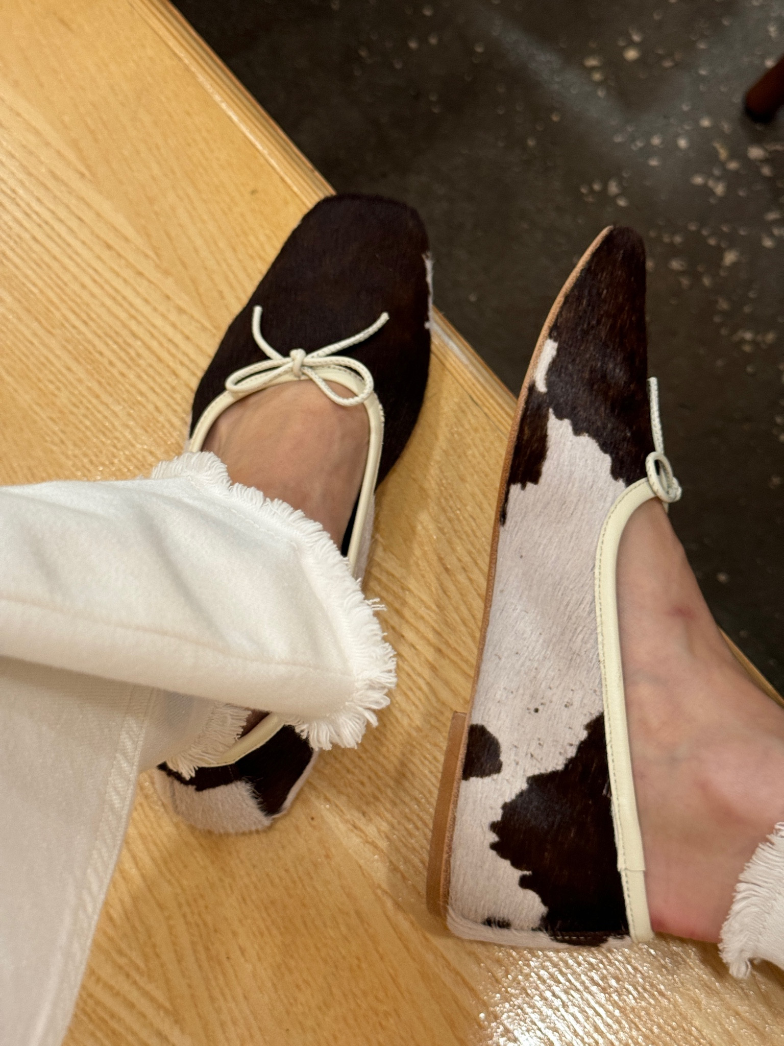 MODE15 for 15% off first orders 

New colorway in these ballet flats I love! 

I’m typically a EU37 (US6.5-7) and I got these in a 7. I have 2 other pairs in 6.5 but those are leather and start a bit snug and then stretch out so since these were the hair type and won’t stretch I got a 7 and really happy with the fit 

#LTKSeasonal #LTKShoeCrush #LTKStyleTip