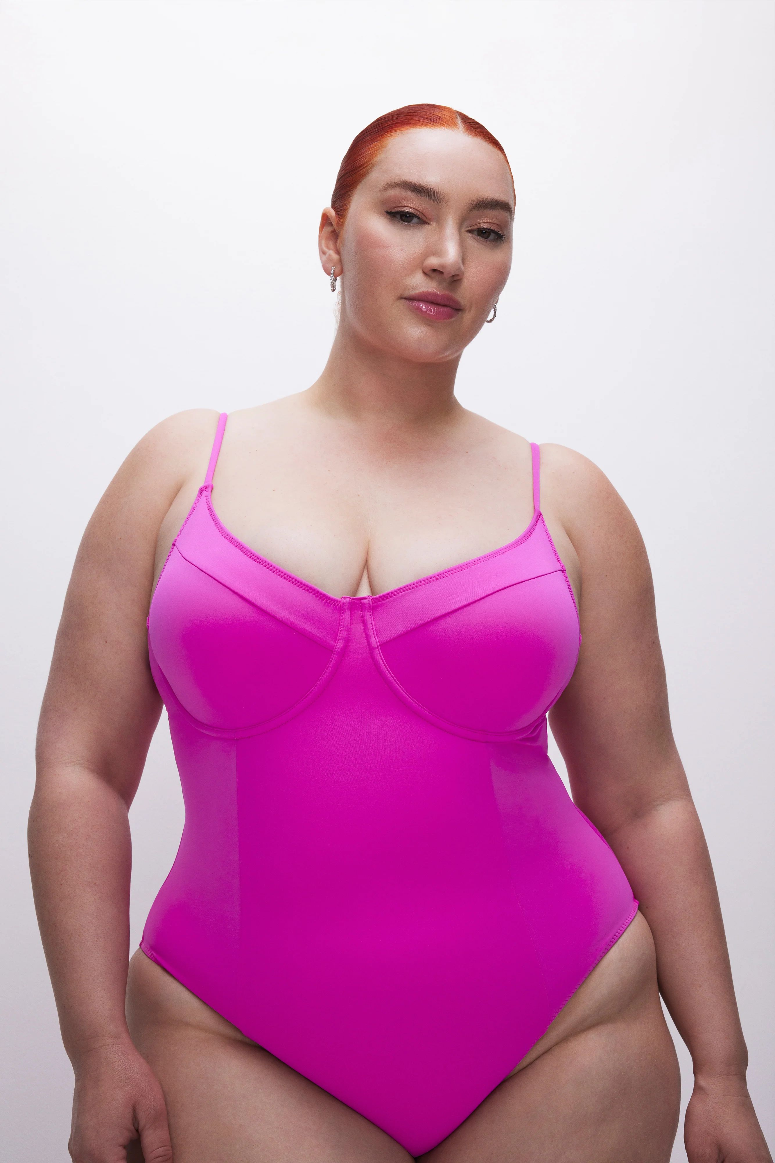 COMPRESSION SHOWOFF SWIMSUIT | FUCHSIA PINK001 | Good American