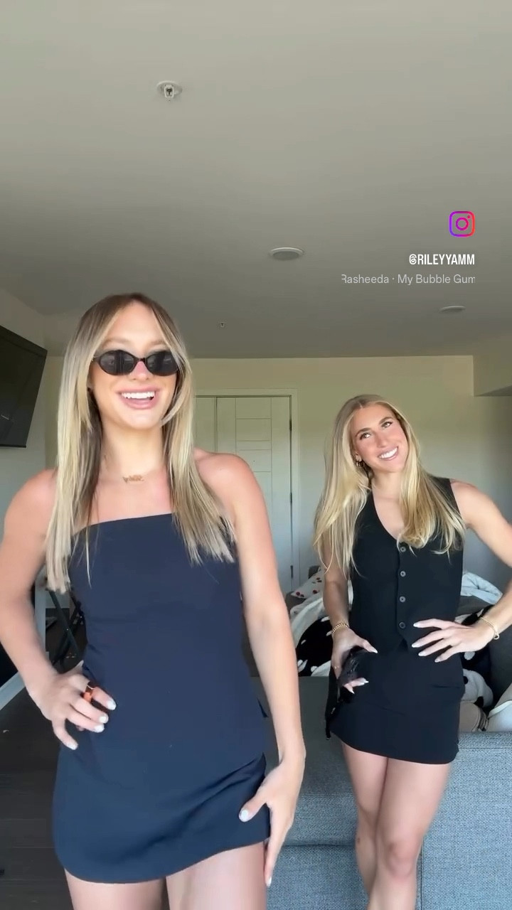 Client Love🦋 Styled by me!

#personalstylist #wardrobestylist #personalshopper
#aritzia #college 