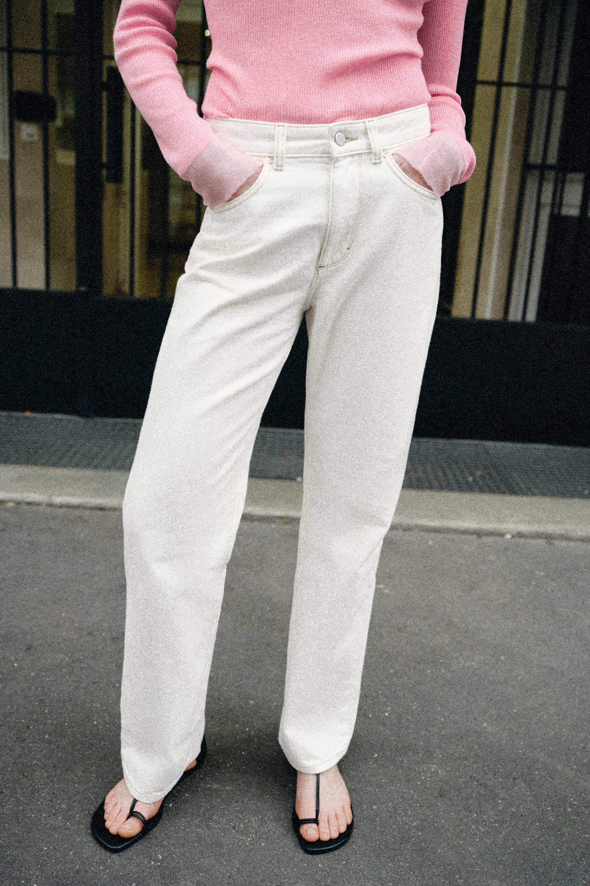 HIGH-RISE - REGULAR LEG - LONG LENGTH - RIGIDHigh-rise jeans with five pockets. Regular, long leg... | Zara US