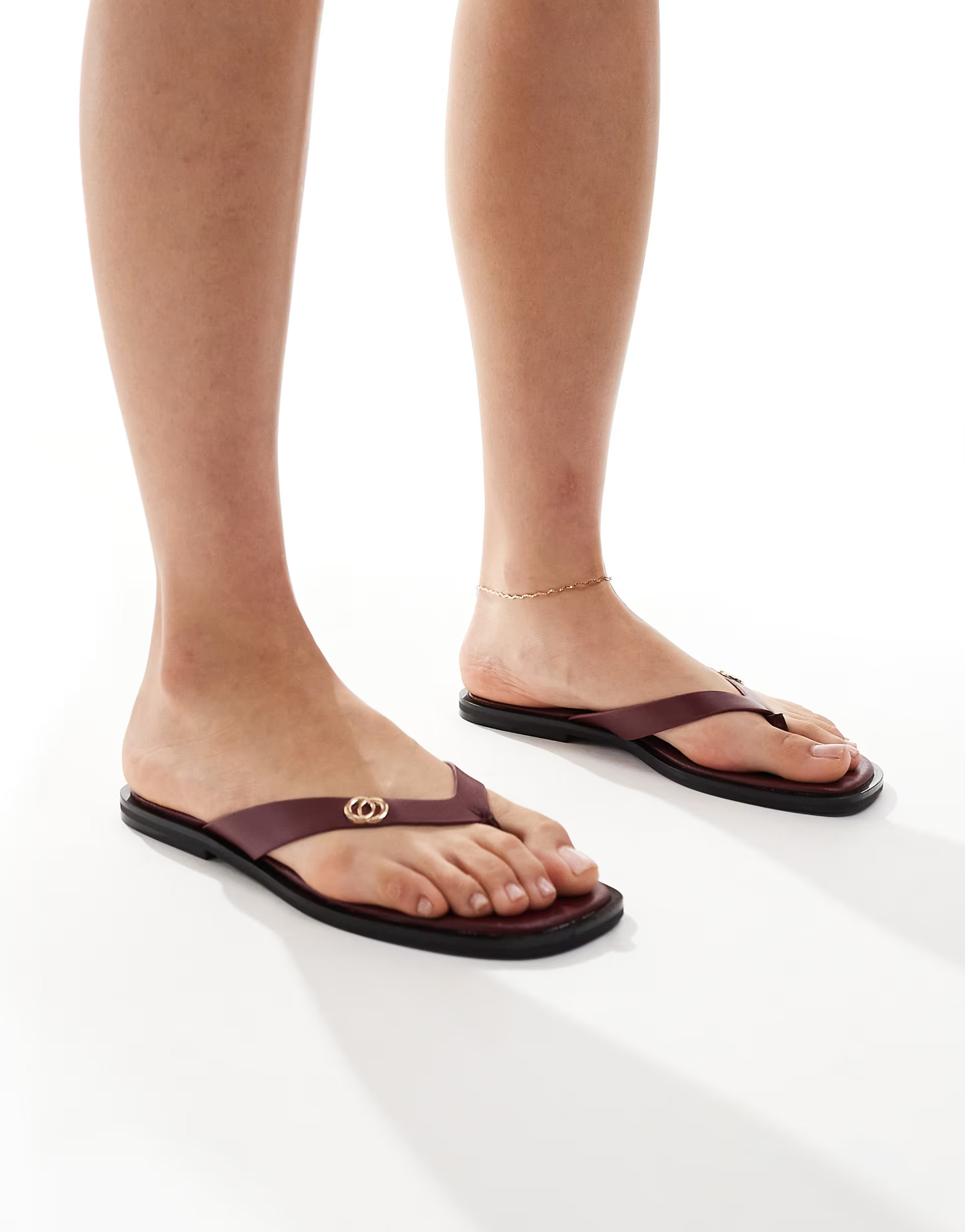 New Look flip flops in burgundy | ASOS (Global)