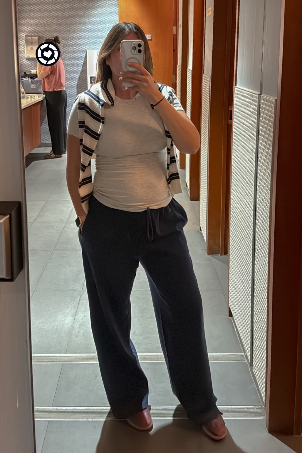 Long flight = comfiest fit! Loving these pants, sized up to an M to fit the bump!

#LTKTravel #LTKdayinmylife