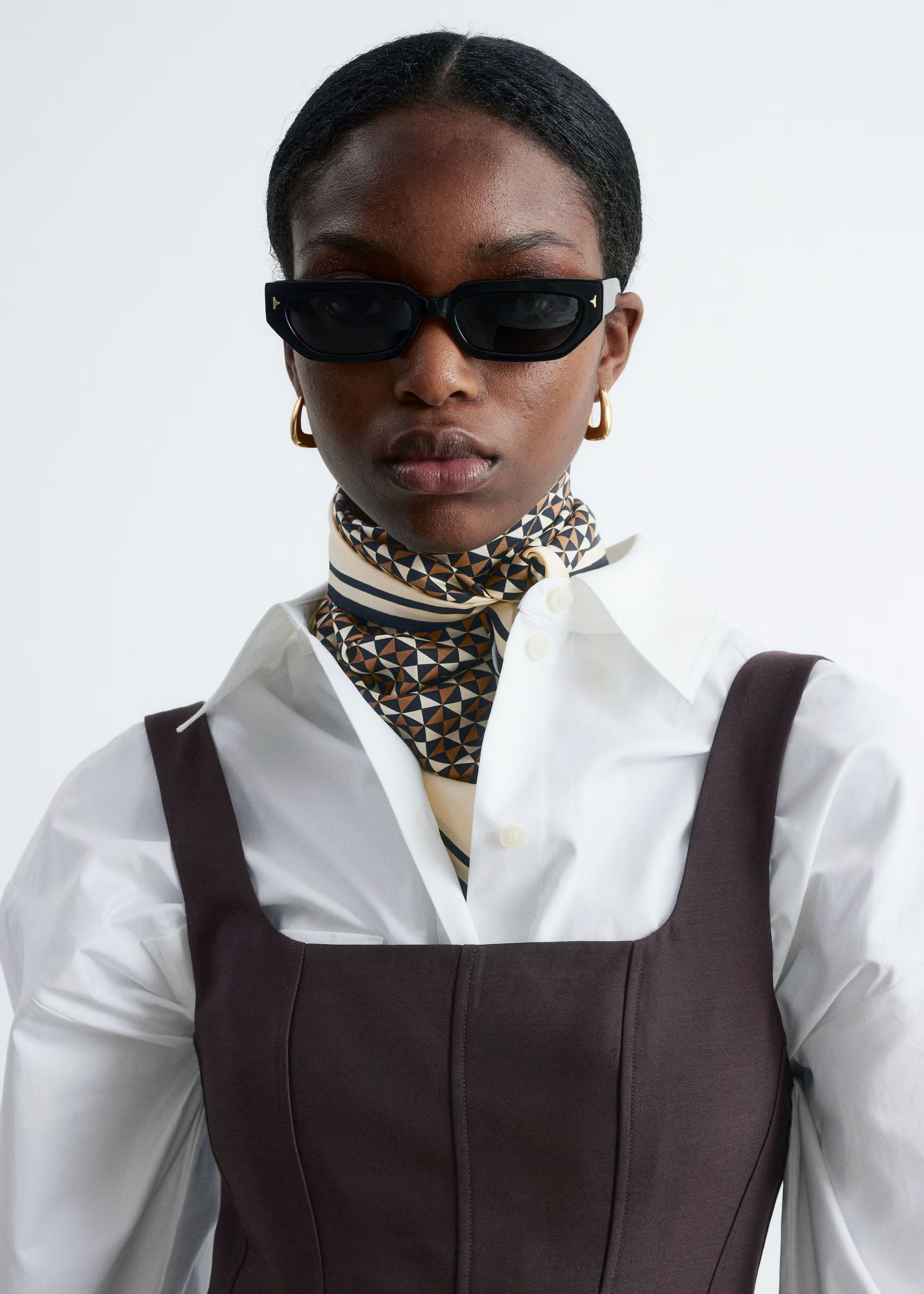 Graphic-Print Square Silk Scarf - Brown Pattern - Ladies | H&M GB | H&M (UK, MY, IN, SG, PH, TW, HK)