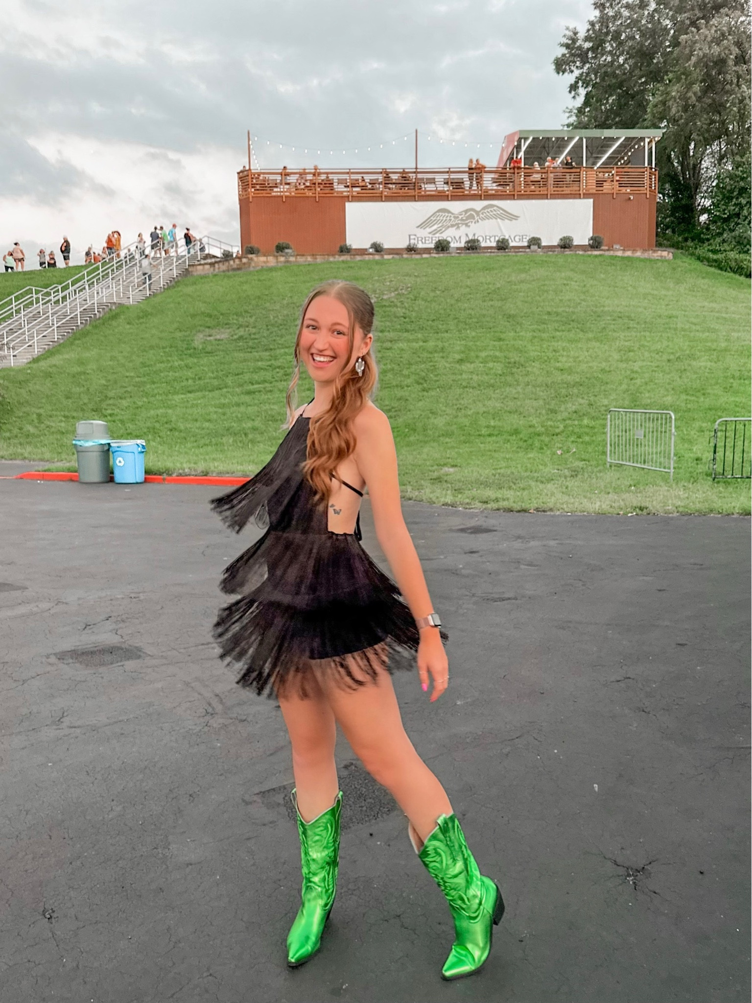 country concerts are always where i wanna be 🤠