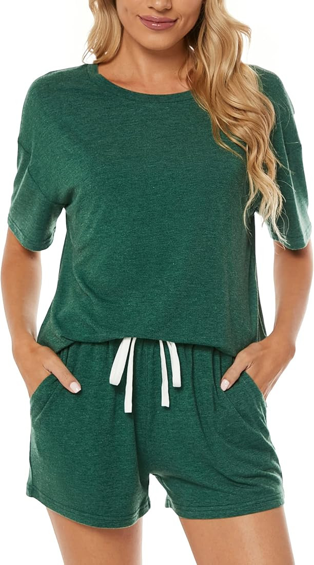 LOCUBE Women's Pajama Sets Lounge Wear Set Short-Sleeved Pjs and Shorts with Pockets | Amazon (US)