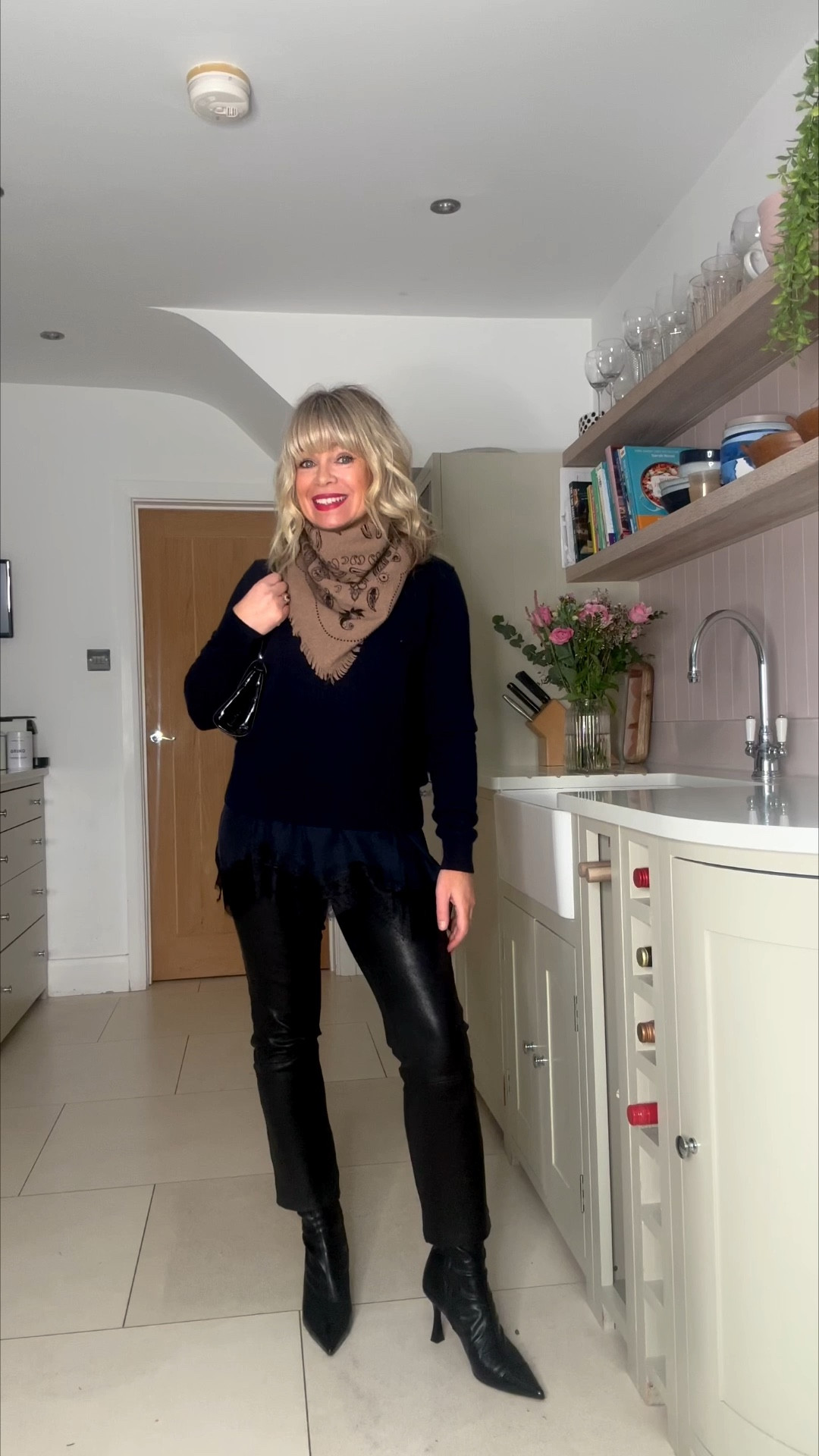 An ‘out for lunch’ look and maybe out out later!