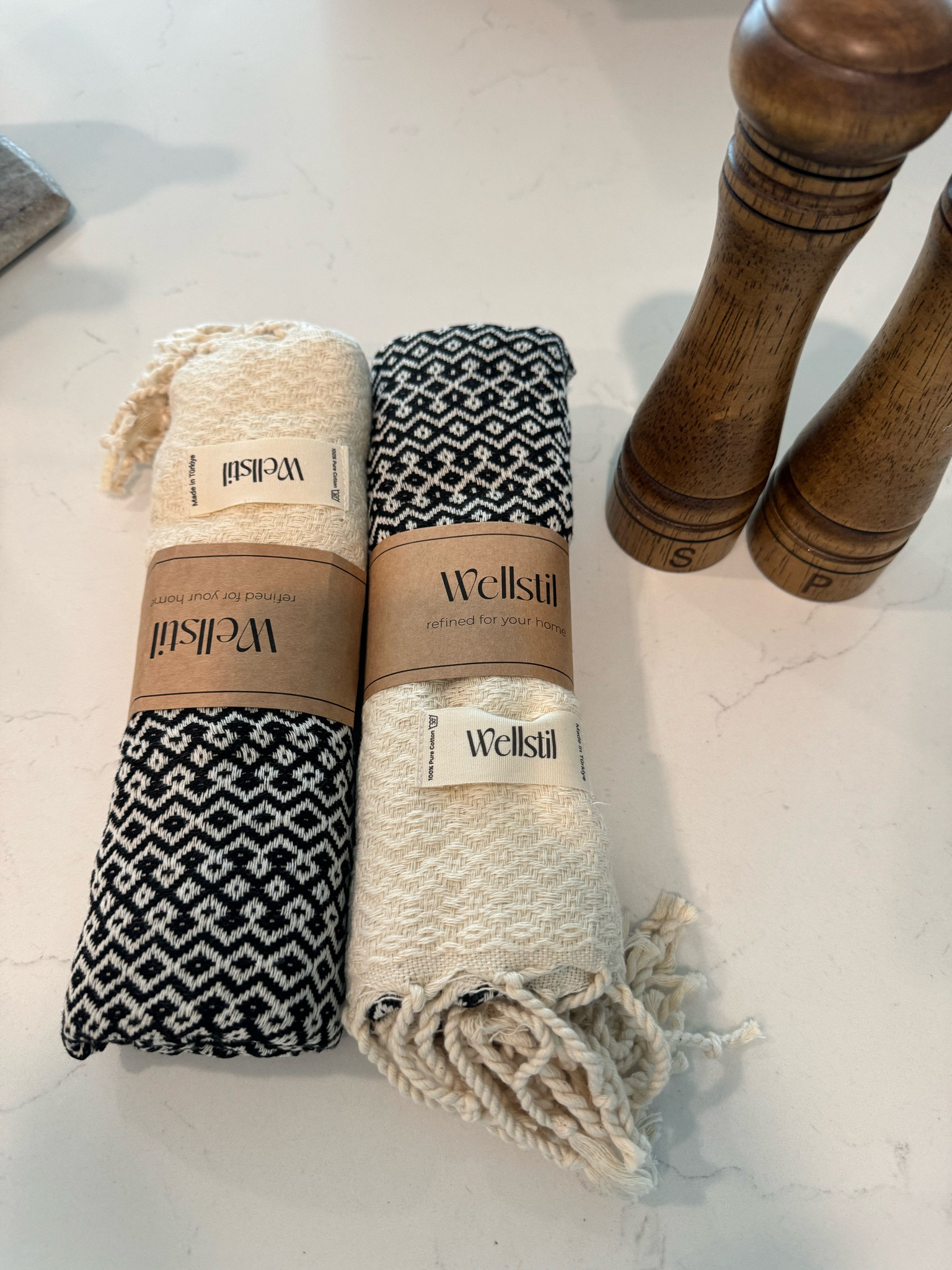 Kitchen towels 

Turkish hand towels, Amazon kitchen, Amazon home, kitchen hand towels, bathroom hand towel 

#LTKstyletip #LTKfamily #LTKhome