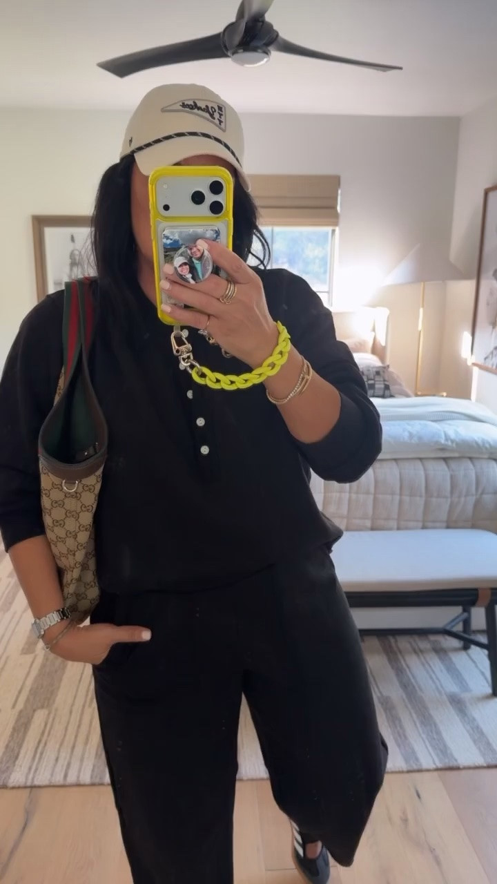 This set runs oversized so I would size down. I’m in a medium and still have plenty of room.

#LTKTravel #LTKOver40 #LTKSaleAlert