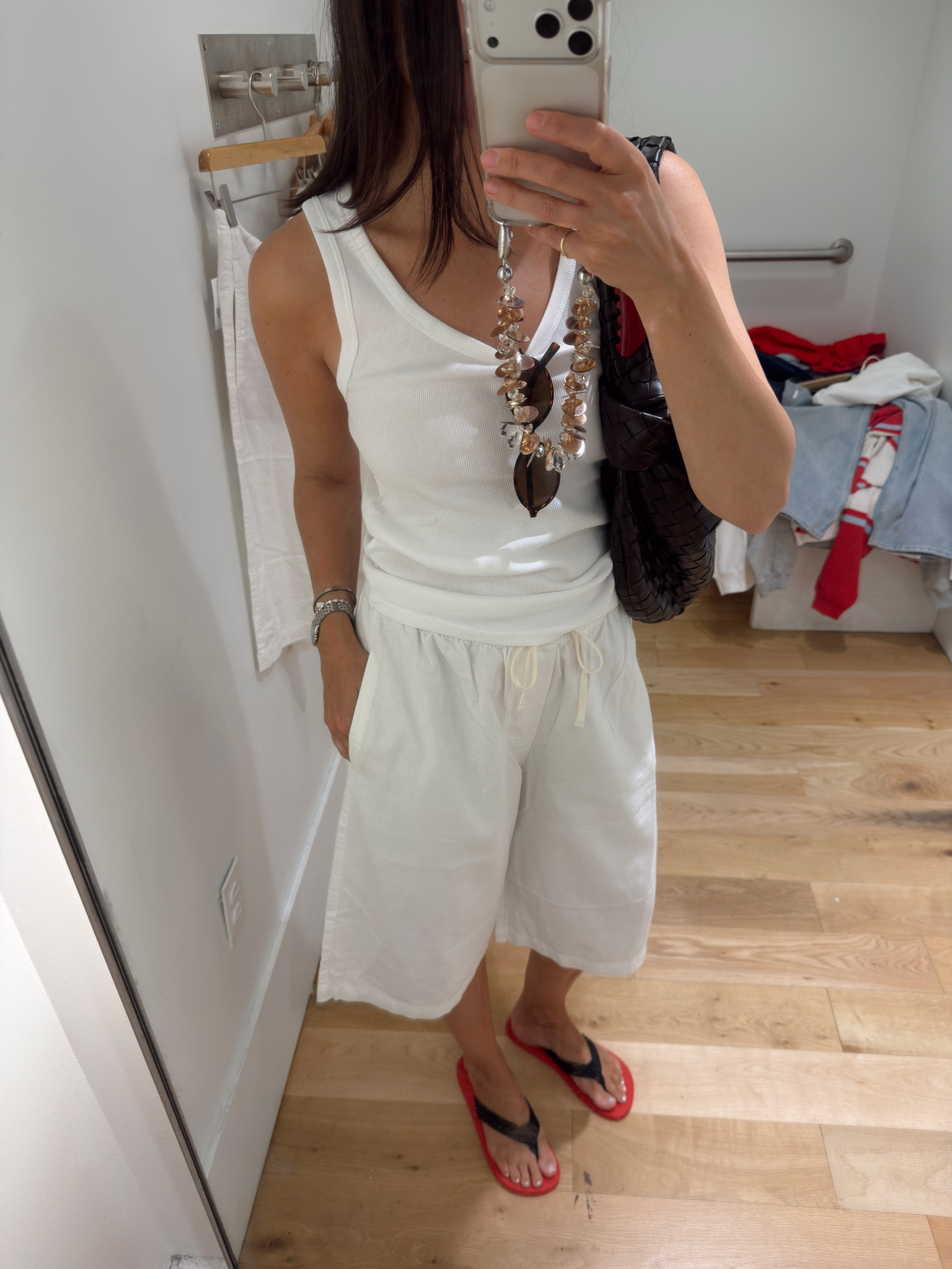 Wearing a size medium tank top and a size small in the linen blend shorts! 