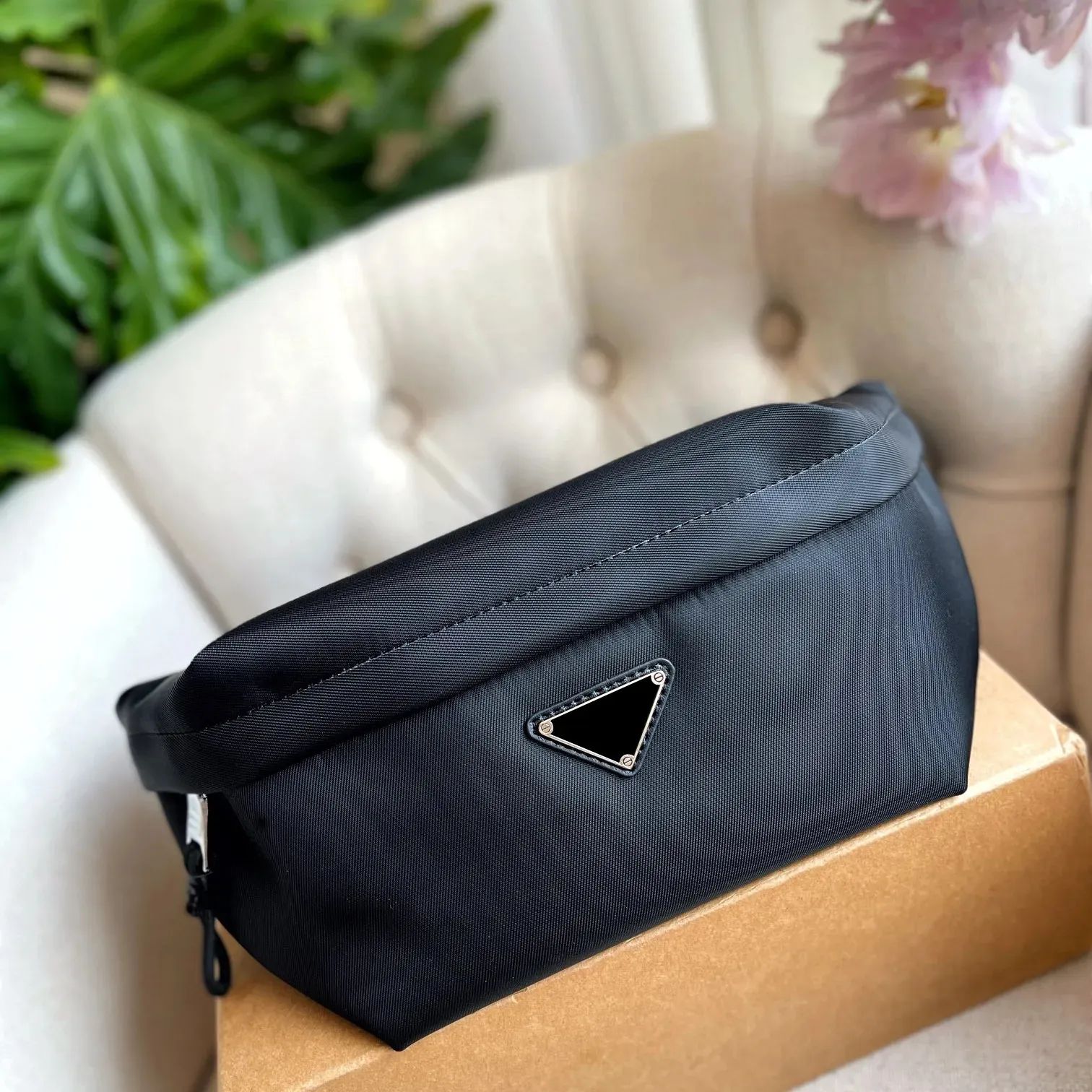 Classic Black Designer Bag Waist Bag Universal Chest Bag Nylon Shoulder Bag Men Fany Pack Bum Bag... | DHGate