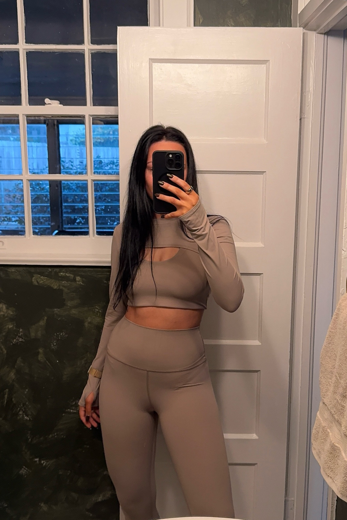 wearing a medium in everything! 
SILKY SOFT MATERIAL >> I have recently fallen in love with Splits59 sets!! 

#LTKActive #LTKGiftGuide #LTKFitness